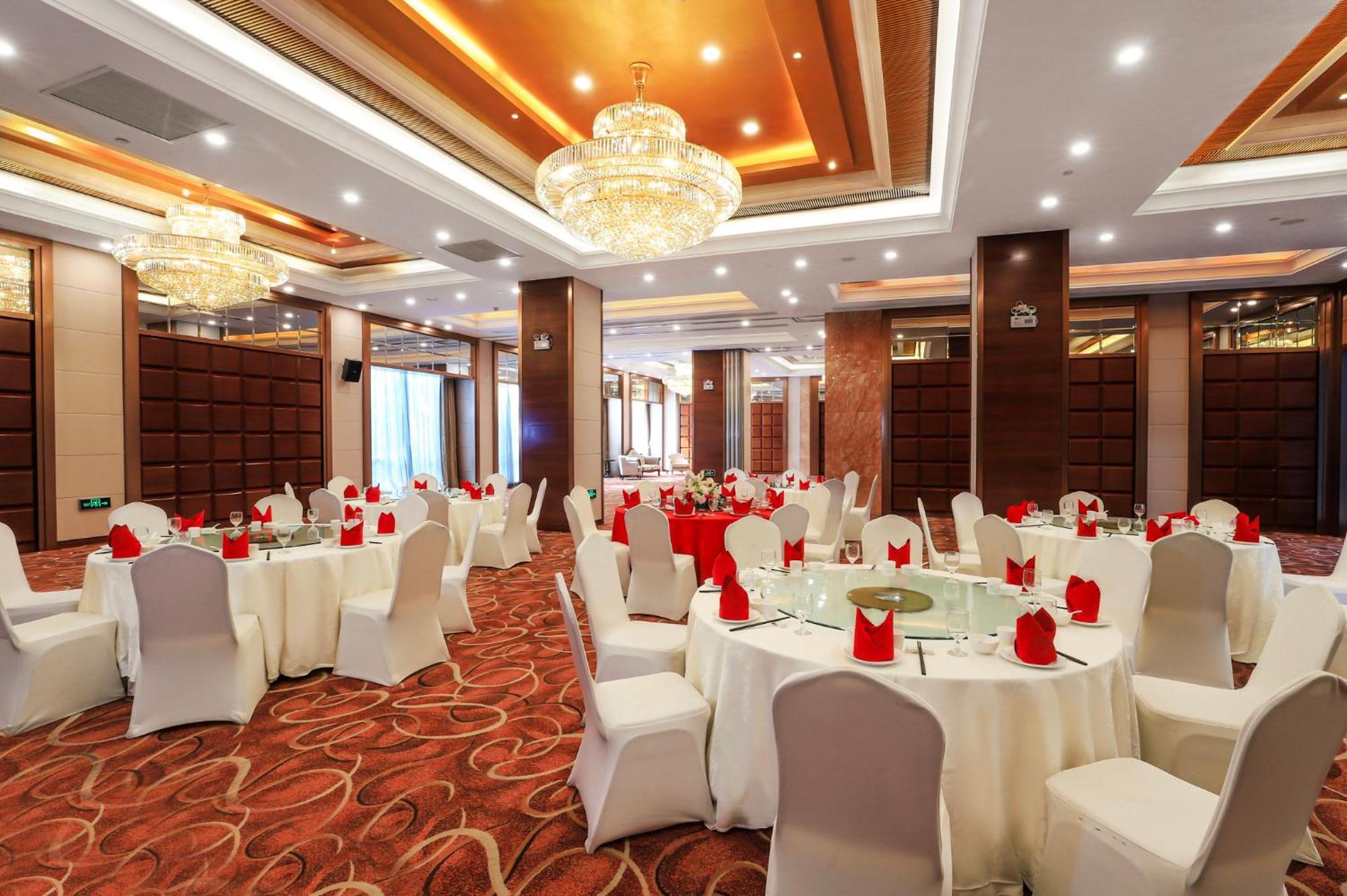 Pudong Nanpu By Ihg Khách sạn