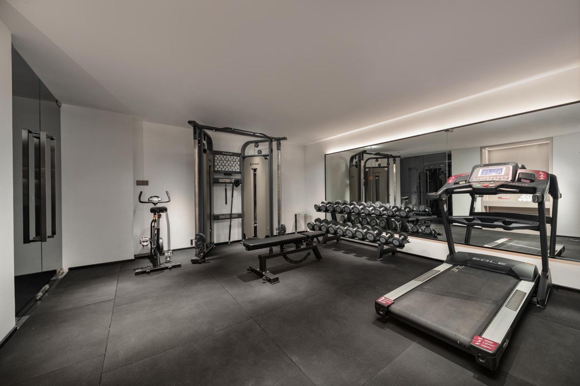 Hotel Jinglai Bushe Bund Nanjing West Road 4*