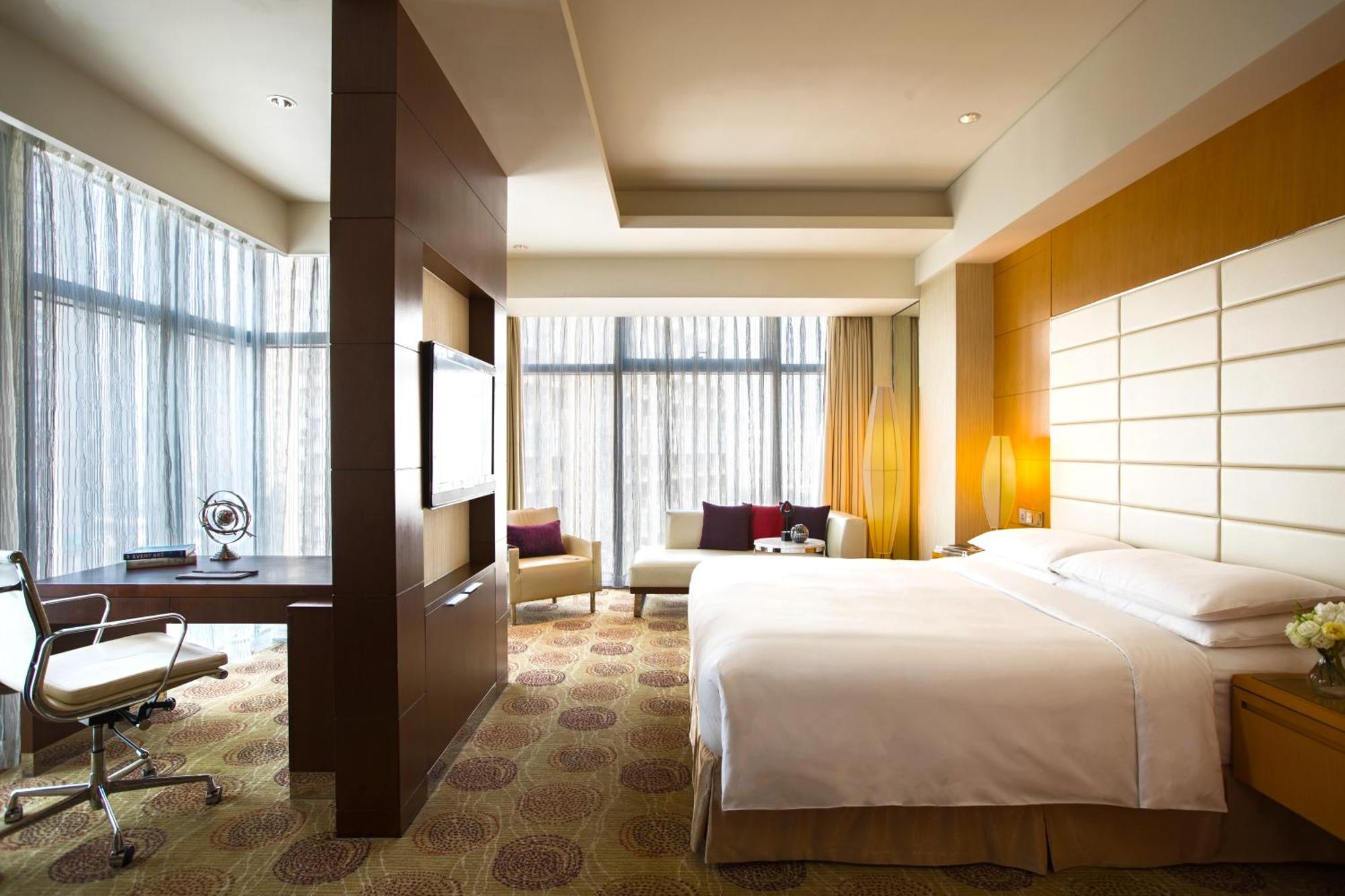 Hotel Renaissance Putuo