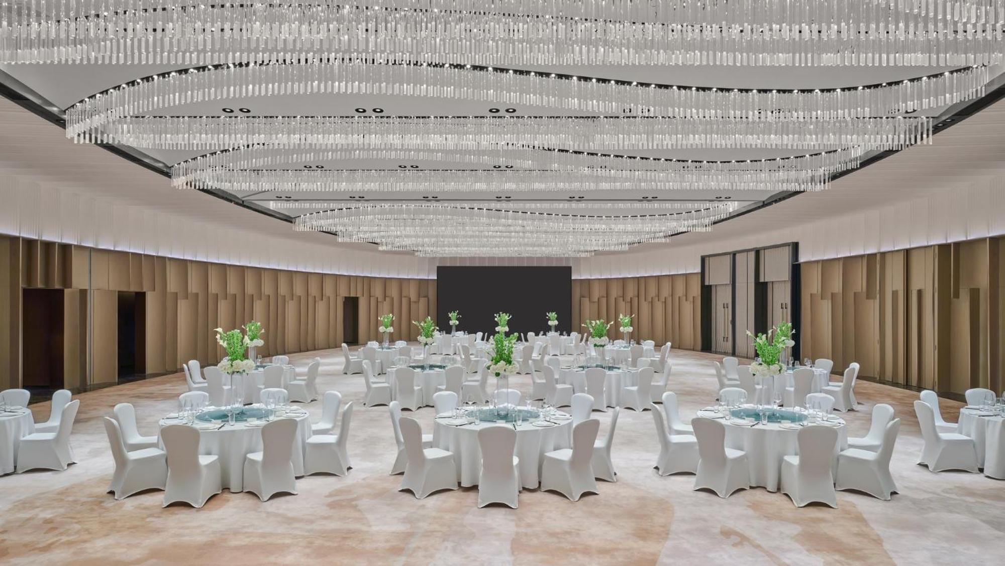 Resort Intercontinental Shanghai Harbour By Ihg