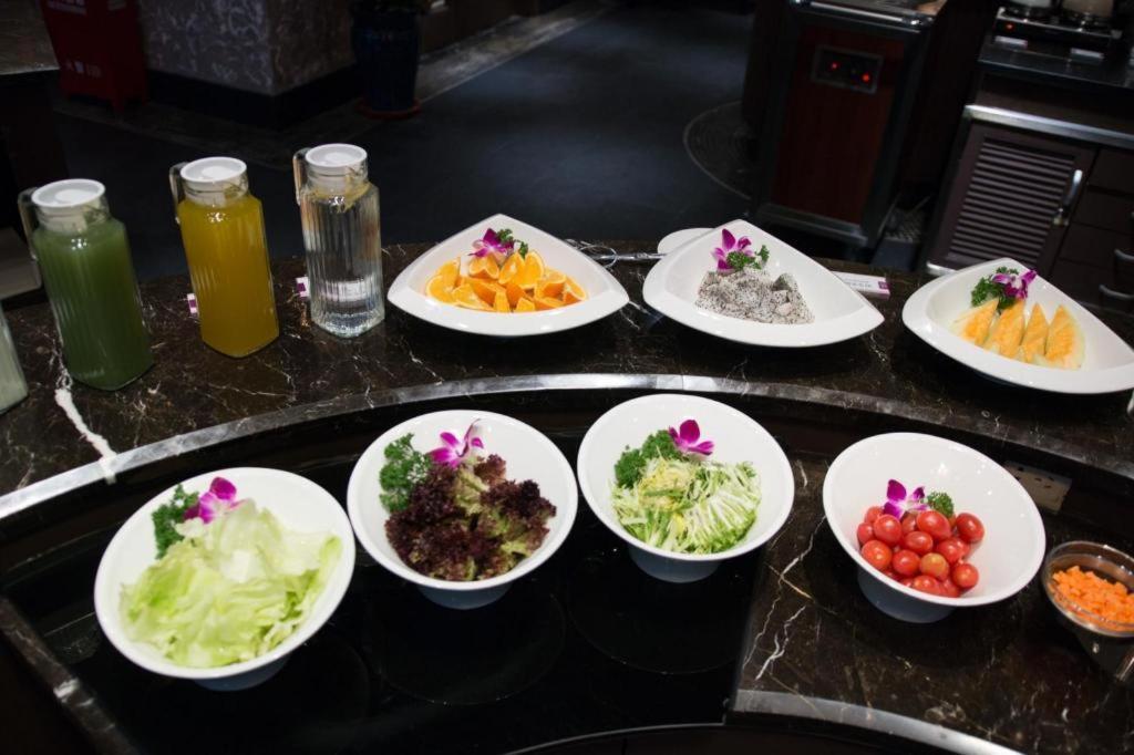 Yitel Pudong Airport Chuansha Branch Hotel Shanghai