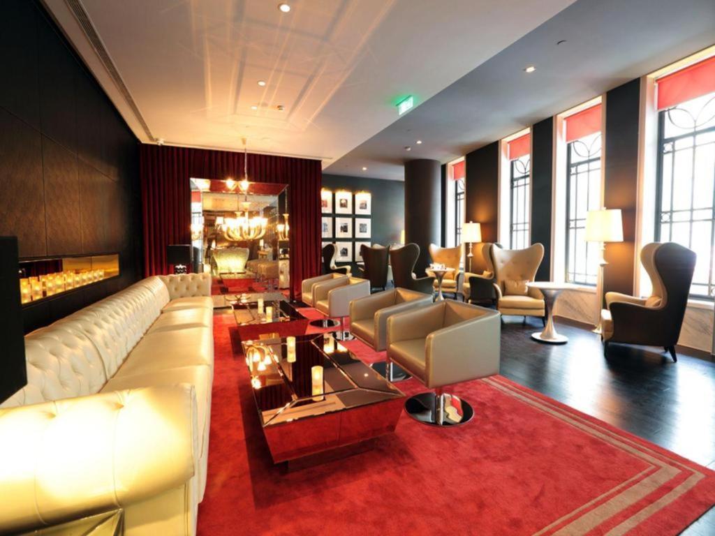 Jinjiang Metropolo Classiq Off Bund Hotel 4*