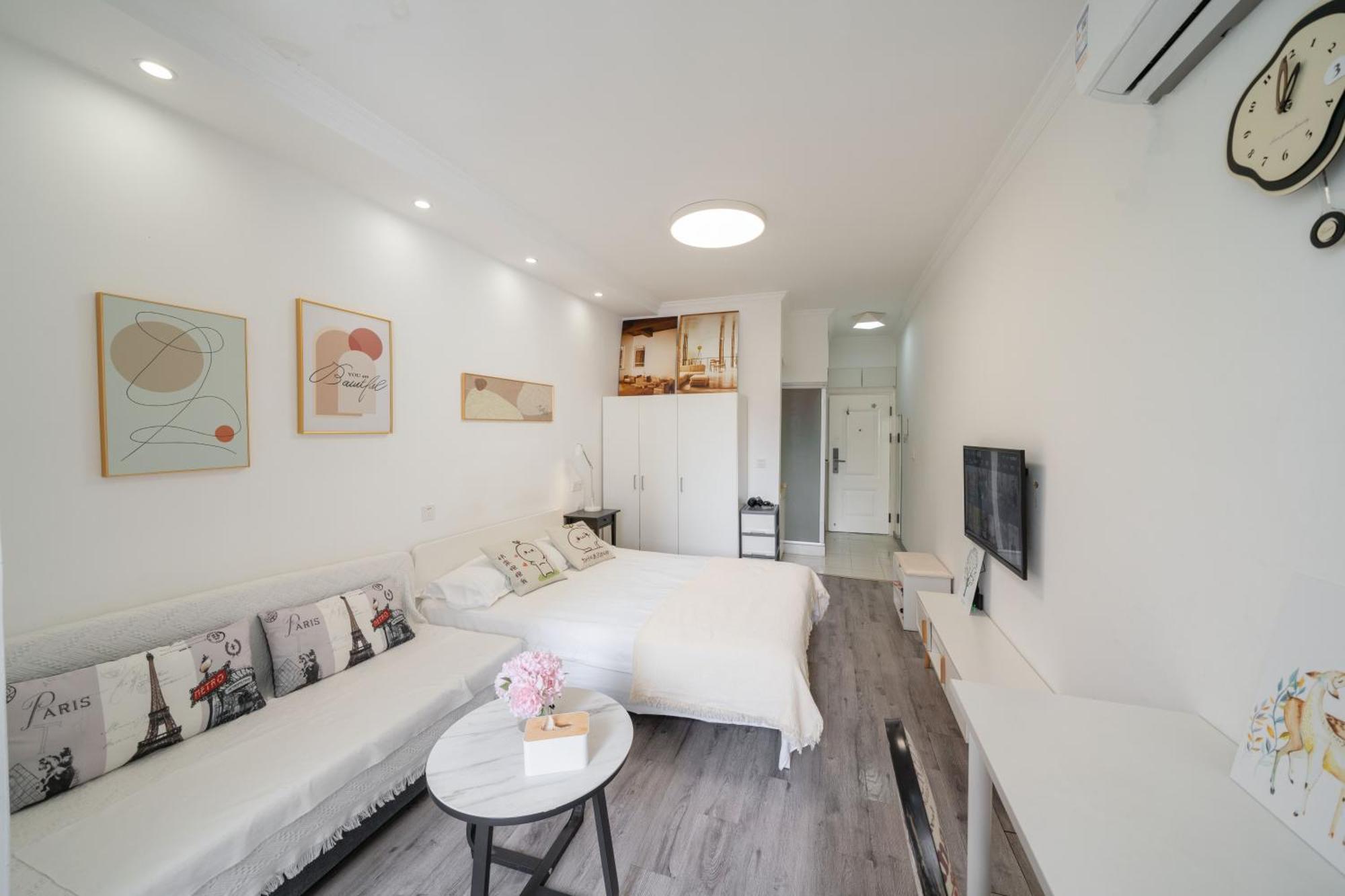 Jingyi Apartment *