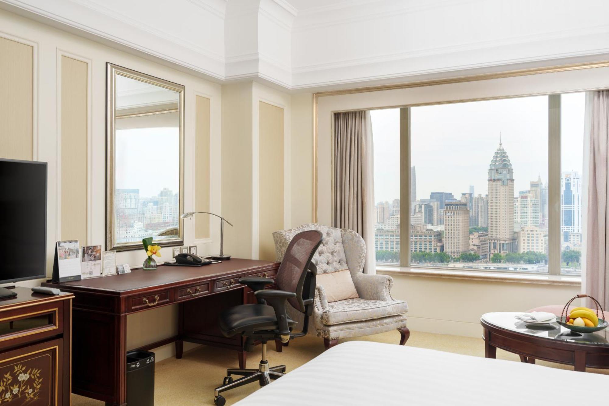 Pudong Shangri-la, Hotel