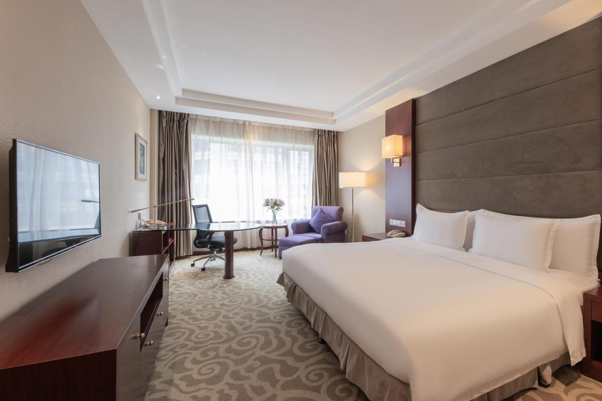 Crowne Plaza By Ihg Otel 5*