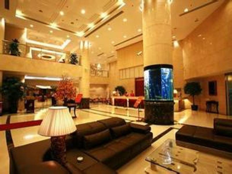 Holiday Pudong By Ihg 4*