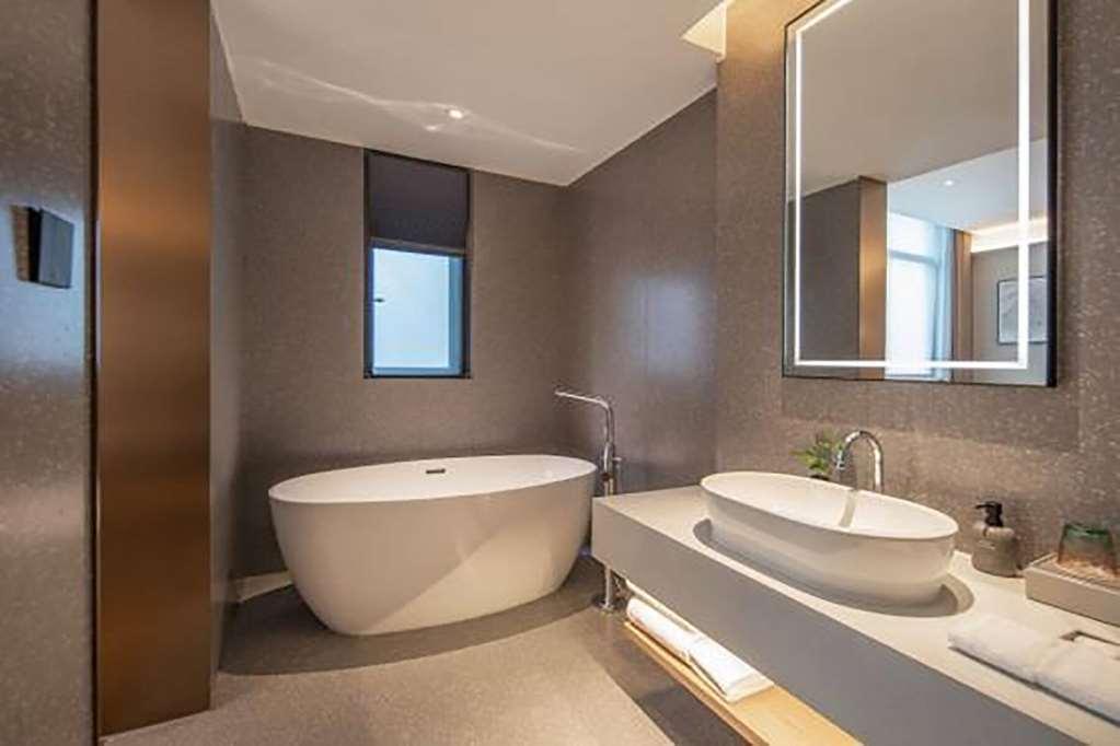 Ramada Encore By Wyndham Pudong Airport Hotel Shanghai