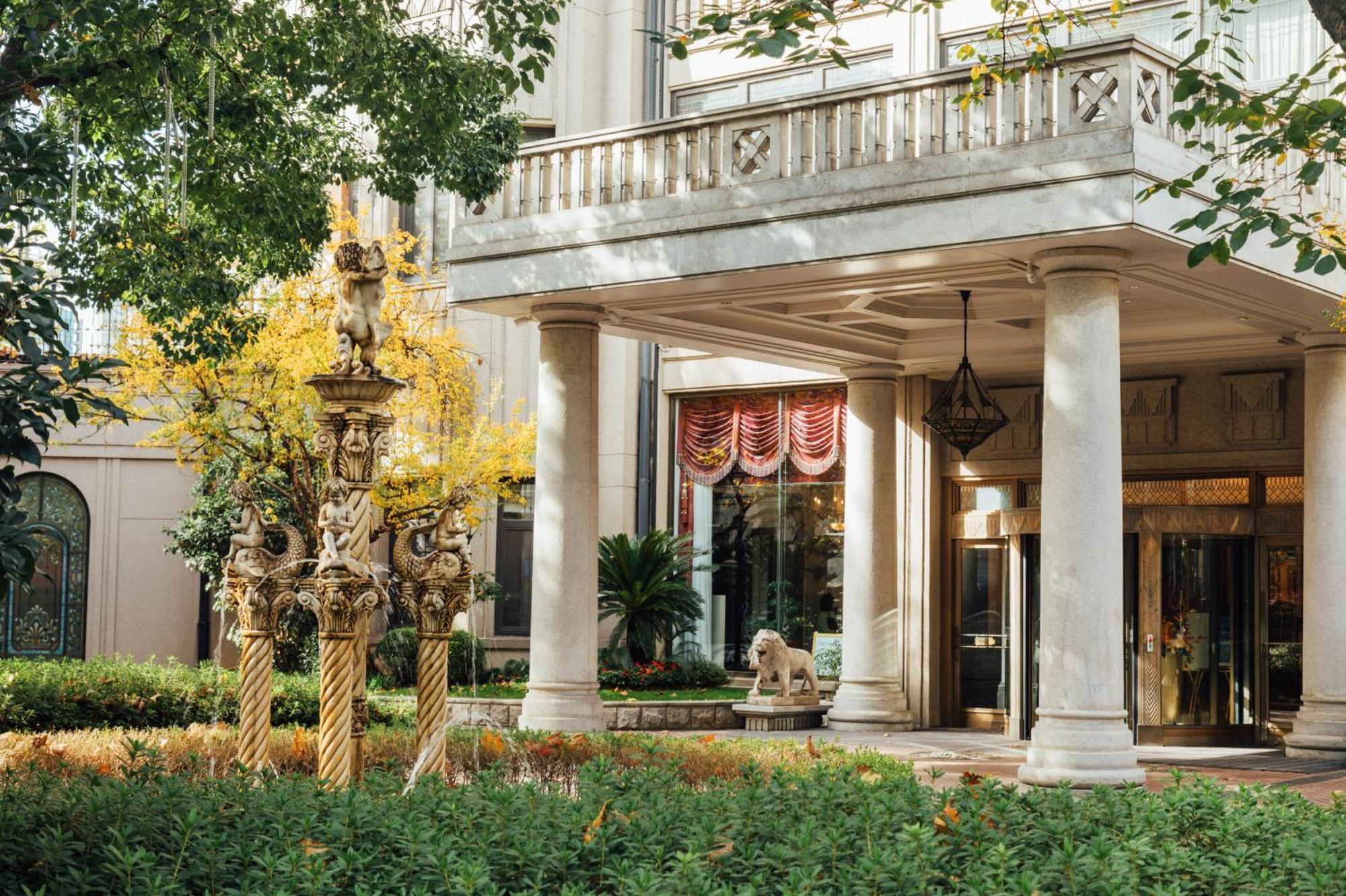 Hotel Donghu 5*