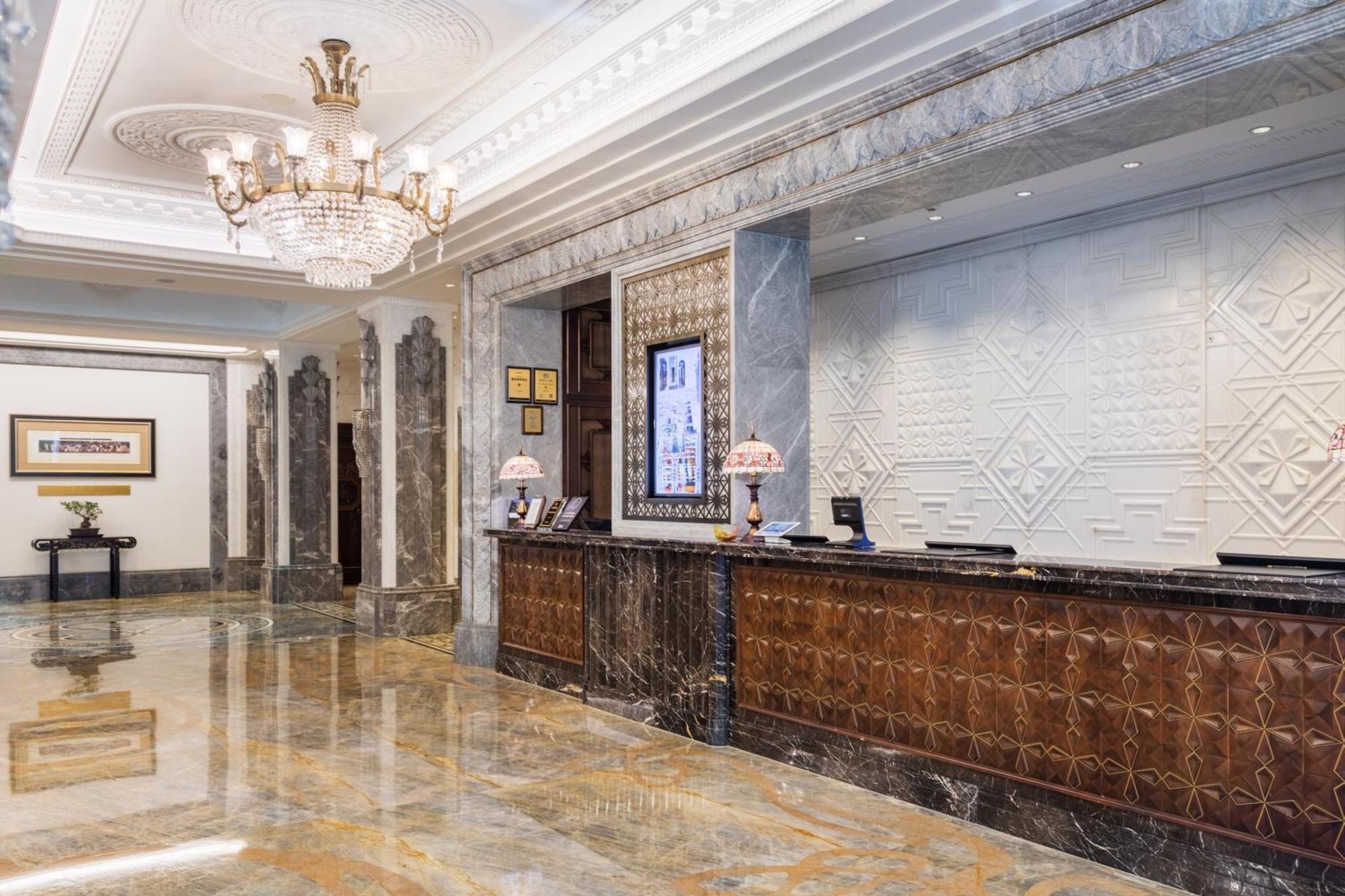 Donghu Hotel