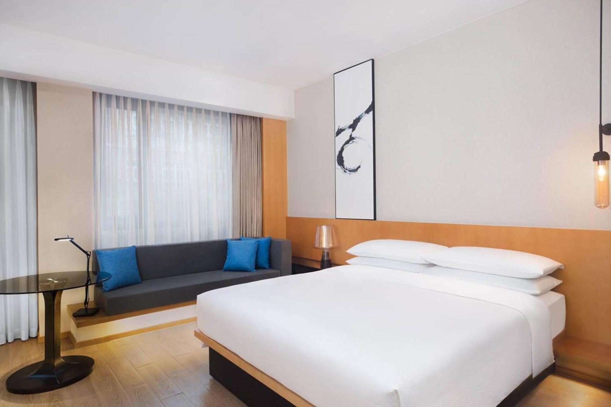 Fairfield By Marriott Jingan Otel 4*