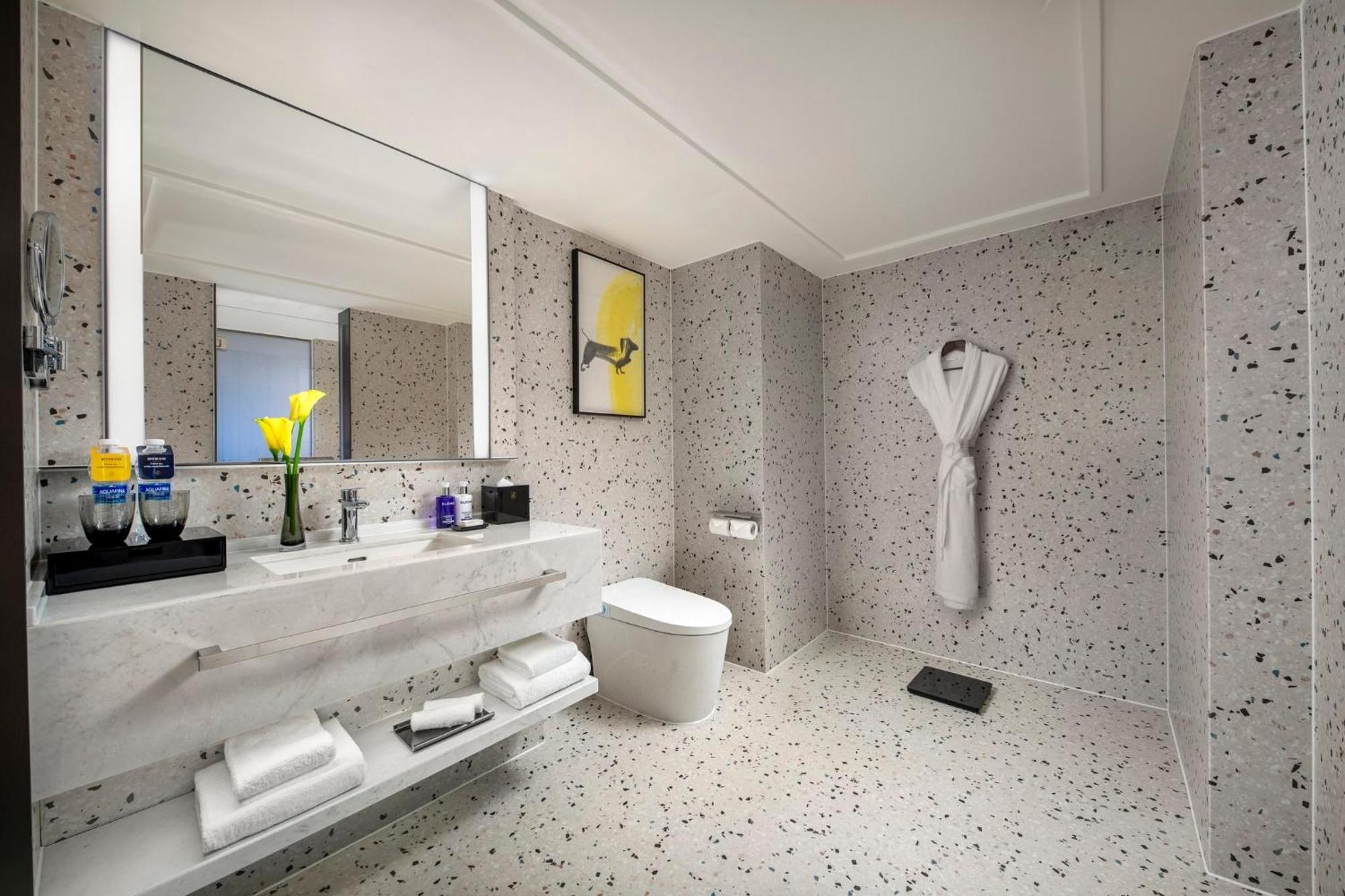 Voco Shanghai Zhangjiang By Ihg - Free Shuttle To Disneyland Hotel