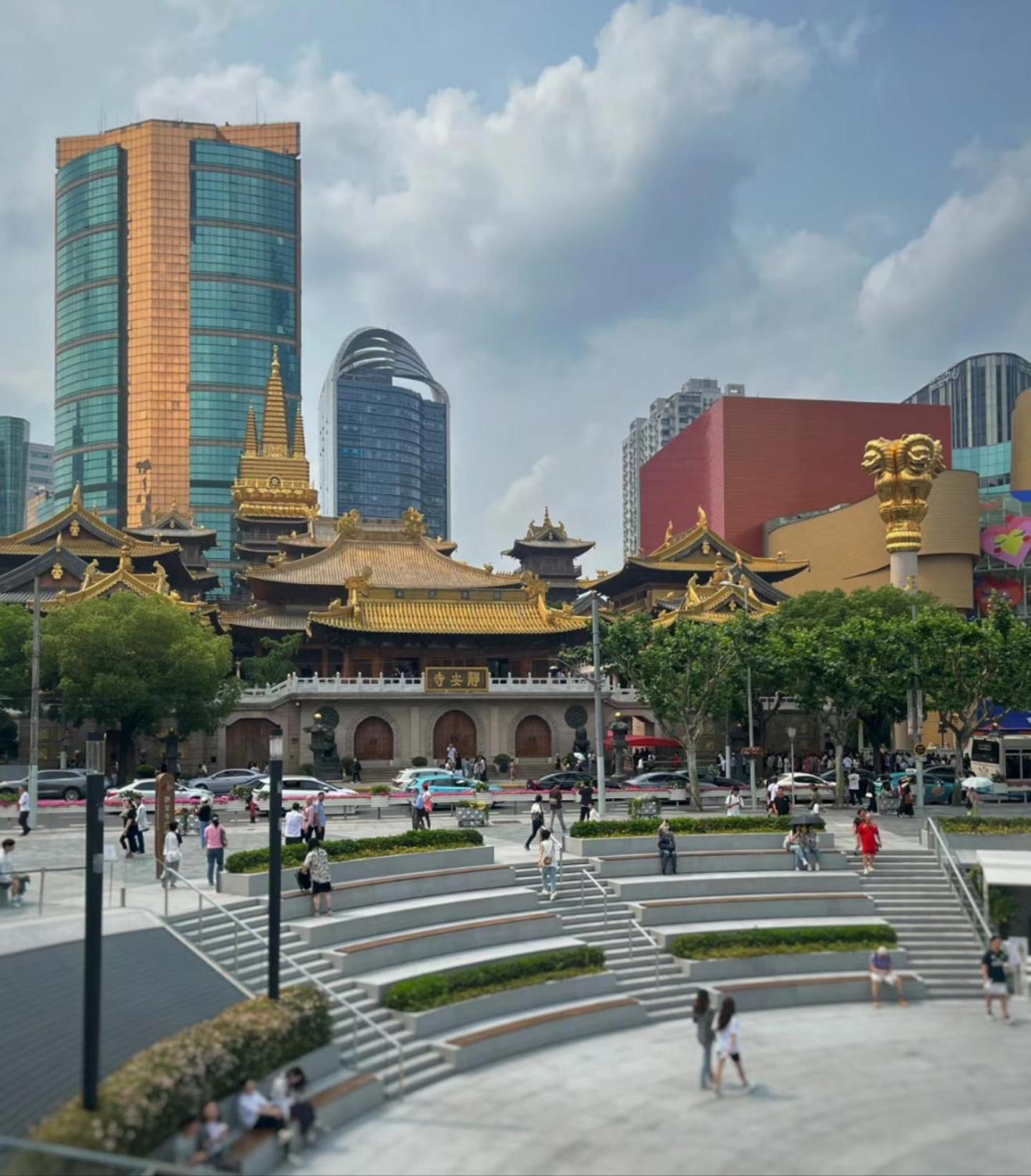 Eastern Hub - Jing'an Temple Branch Stylish 3bedrooms In Bustling Location Surrounded By Trendy Bistro And Bar Street, Only 100m From Subway Shanghai