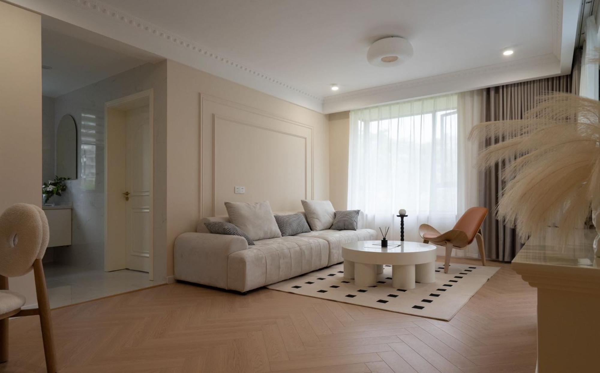 Eastern Hub - Bund Branch Xintiandi And People's Square 3-bedroom In Huangpu Beautiful Garden Shanghai