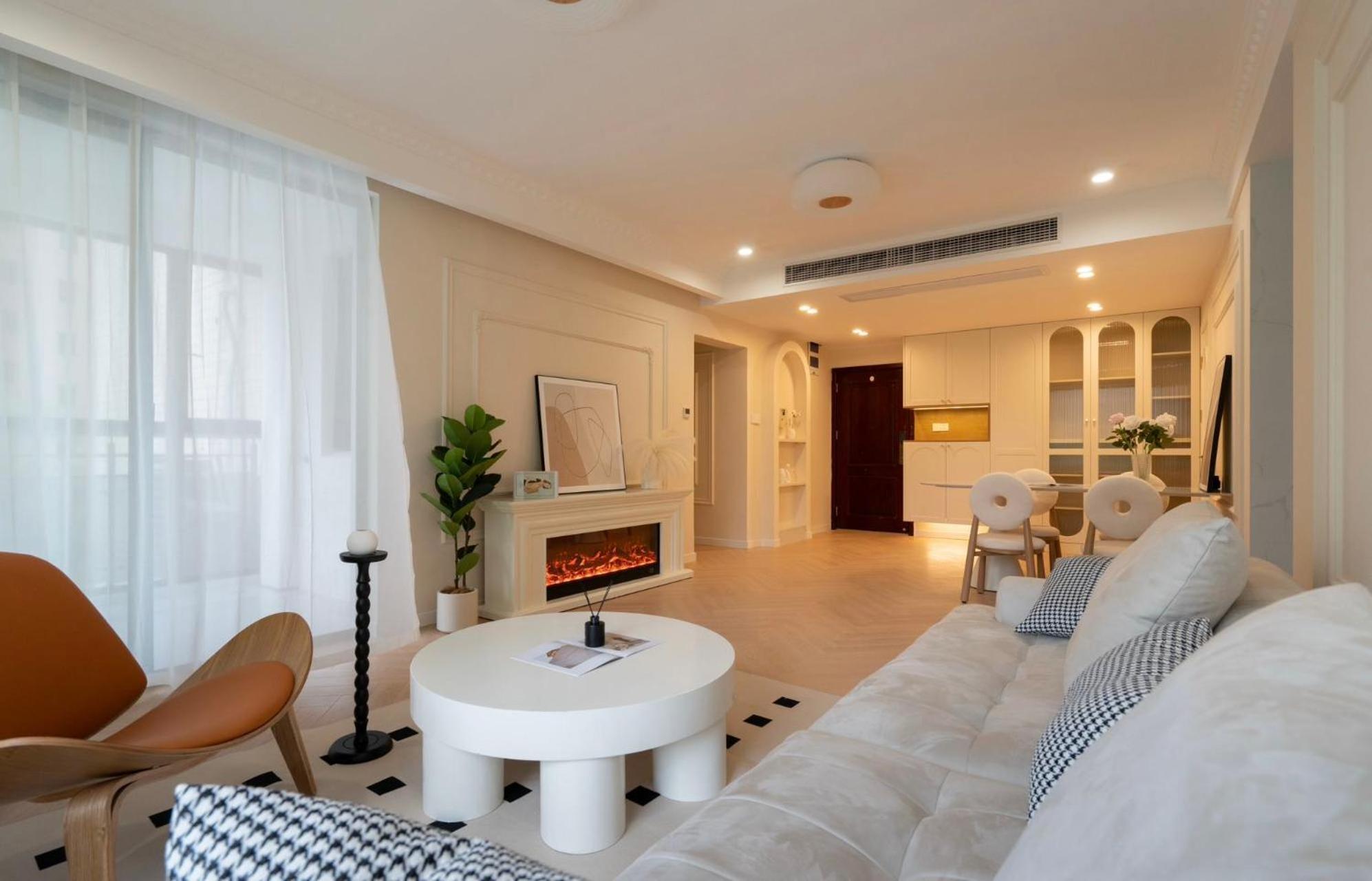 Eastern Hub - Bund Branch Xintiandi And People's Square 3-bedroom In Huangpu Beautiful Garden * Shanghai