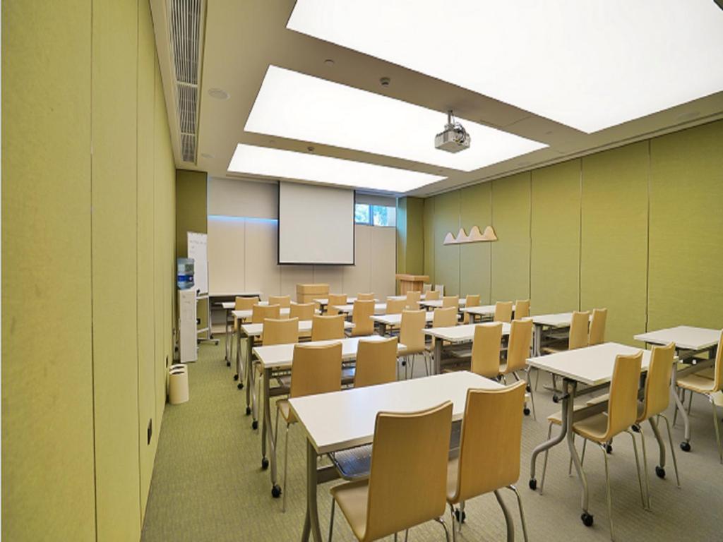 Hotel Ji Hongqiao National Convention And Exhibition Center Xujing 4*