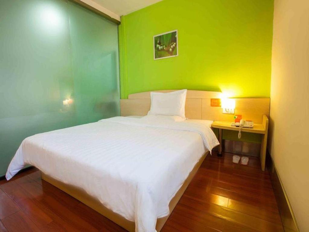 7 Days Minhang Dongchuan Road Jiaotong Shanghai