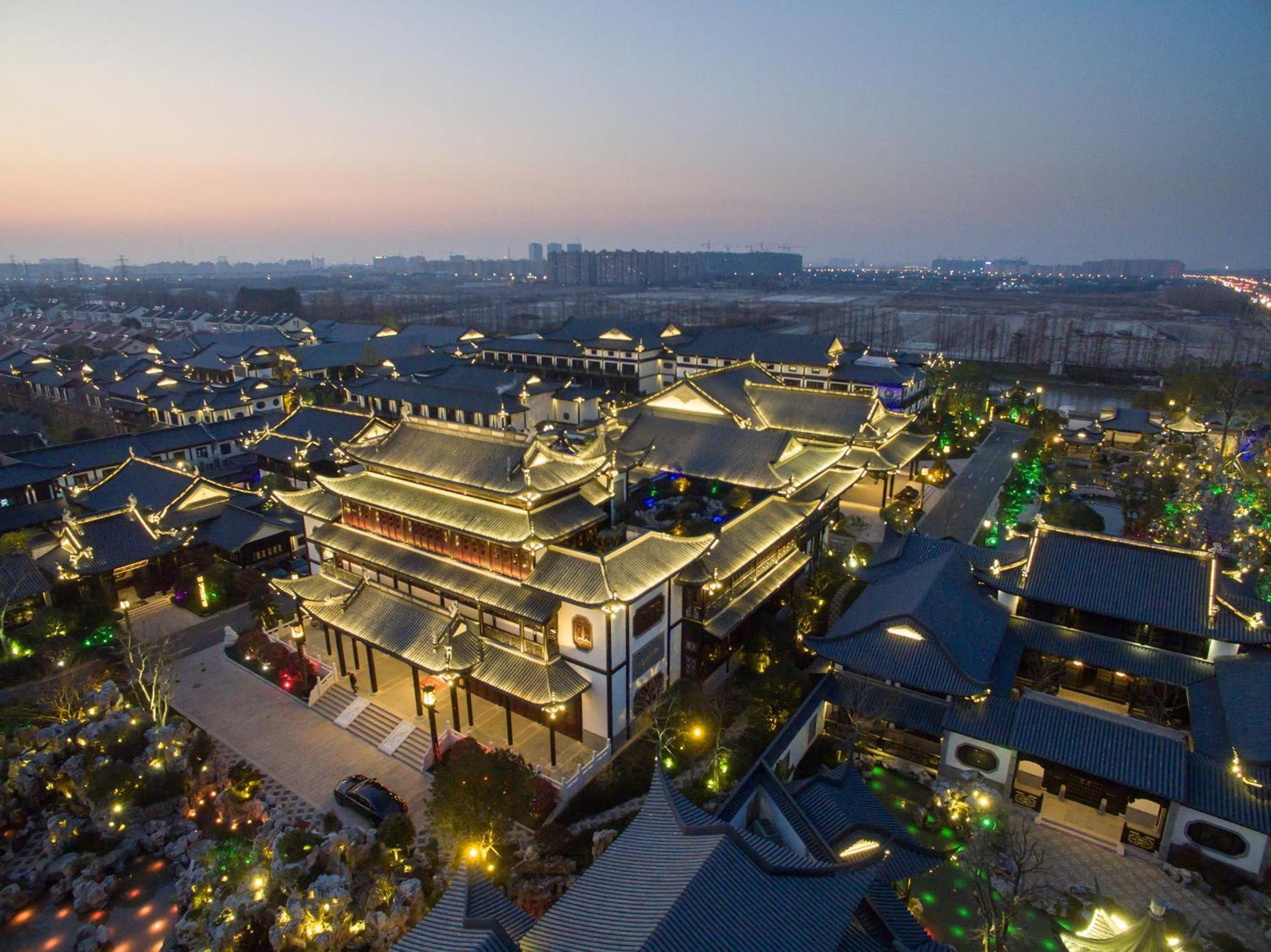 Royal Garden Shanghai-free Shuttle To And From & Pvg & Close Metro Line2 Easy To Sha New Expo Hotel