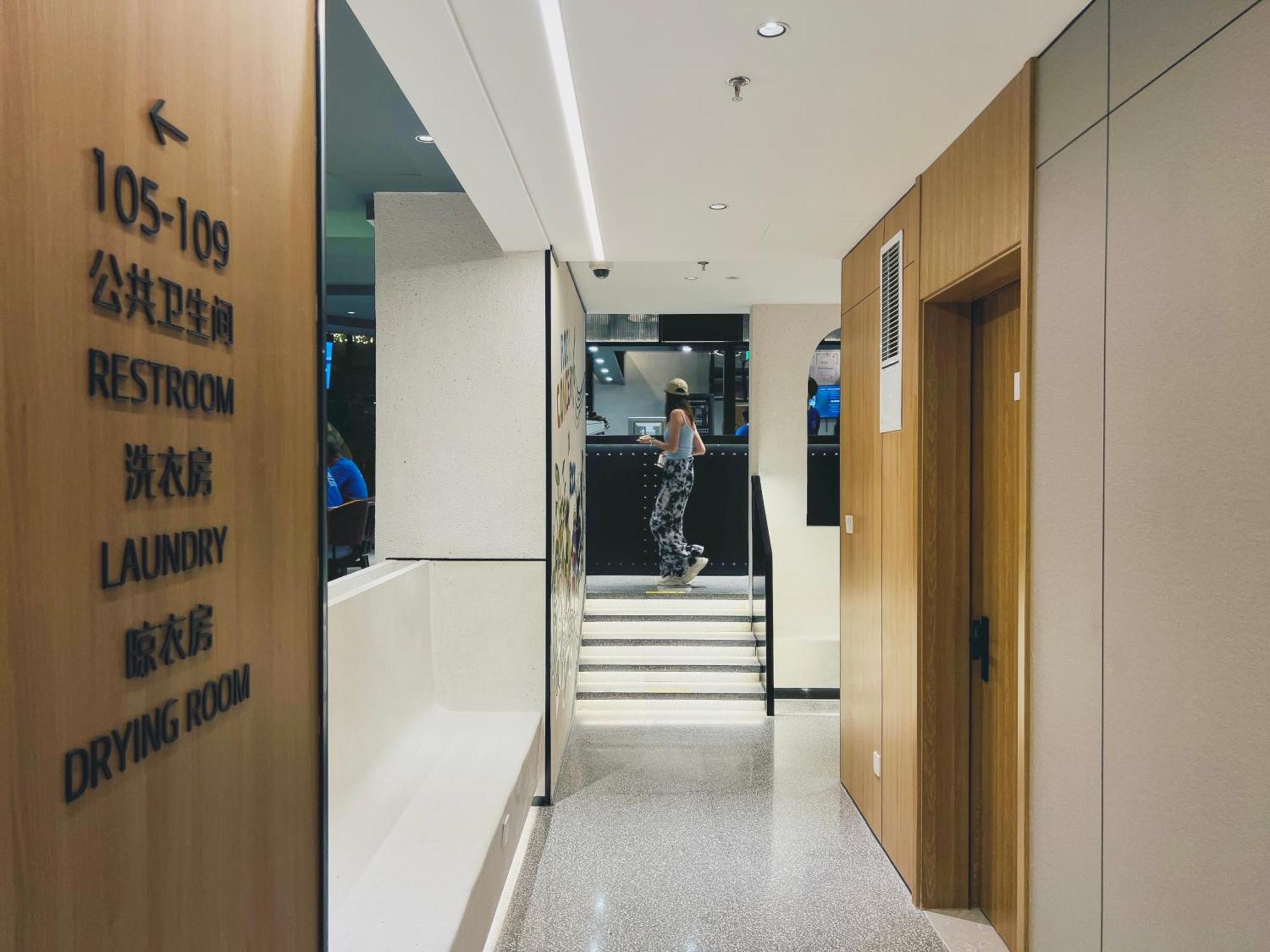Otel Dayin Garden -near People's Square & Nanjing Road-large Social Area -bar -cafe -gym -free Laundry Luggage Storage -24h Front Desk-english Service Şanghay