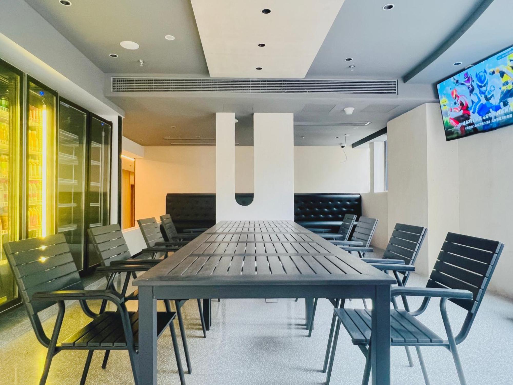 Dayin Garden -near People's Square & Nanjing Road-large Social Area -bar -cafe -gym -free Laundry Luggage Storage -24h Front Desk-english Service 3* Shanghái