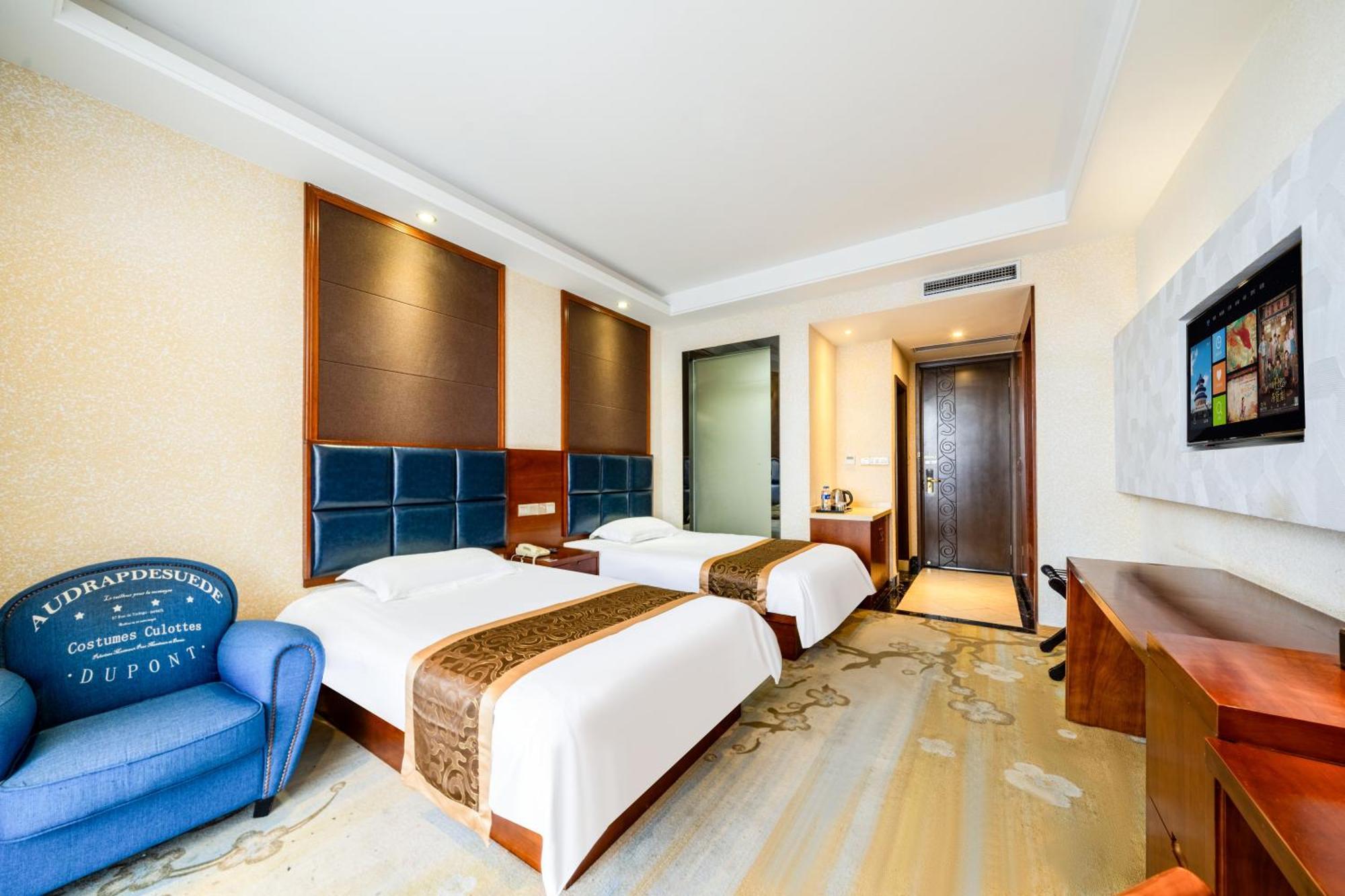 Bo Ai International Pudong Airport Branch-provide Shuttle Services To Pudong Airport And Disneyland Hotel Shanghái