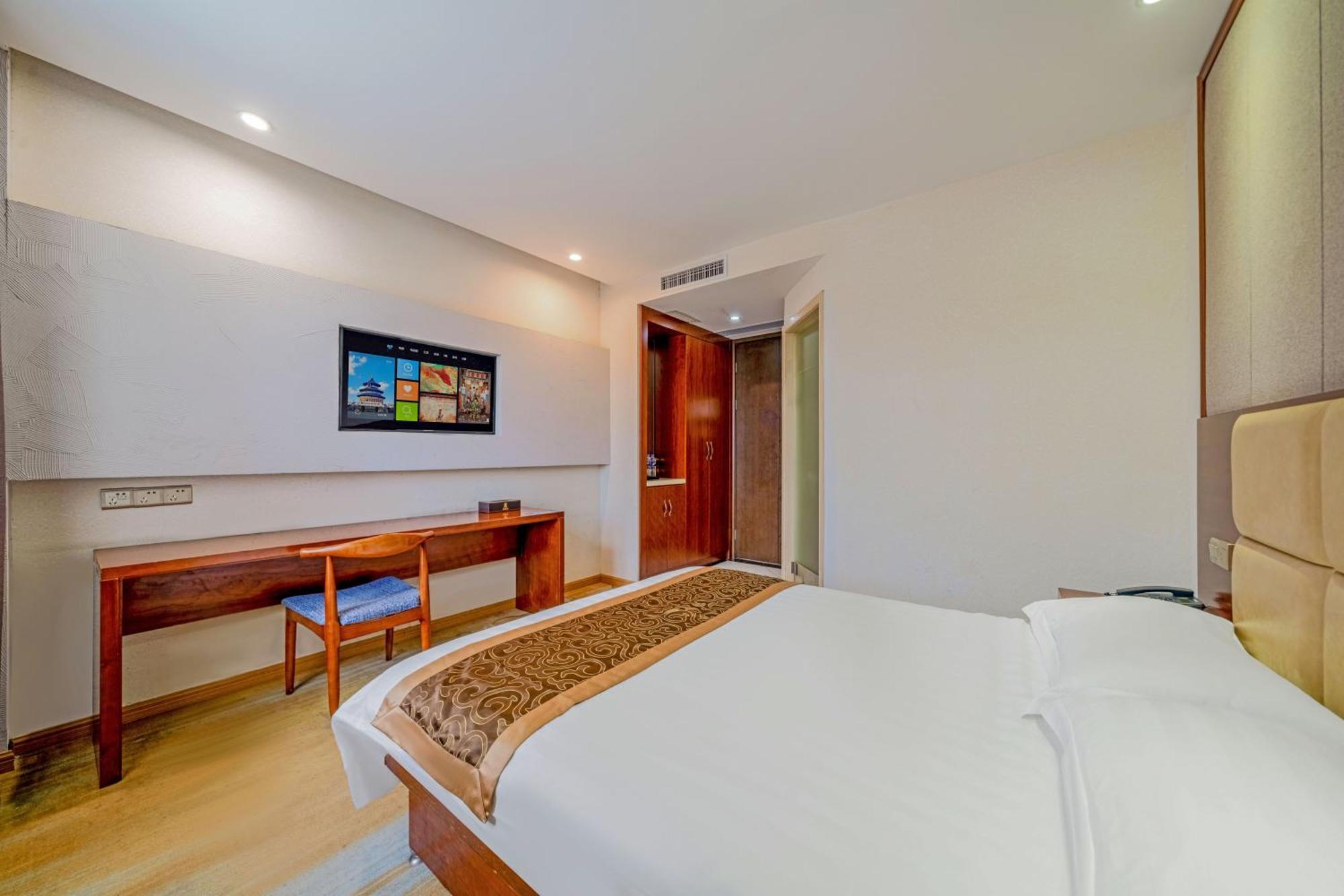 Bo Ai International Pudong Airport Branch-provide Shuttle Services To Pudong Airport And Disneyland Hotel Shanghái