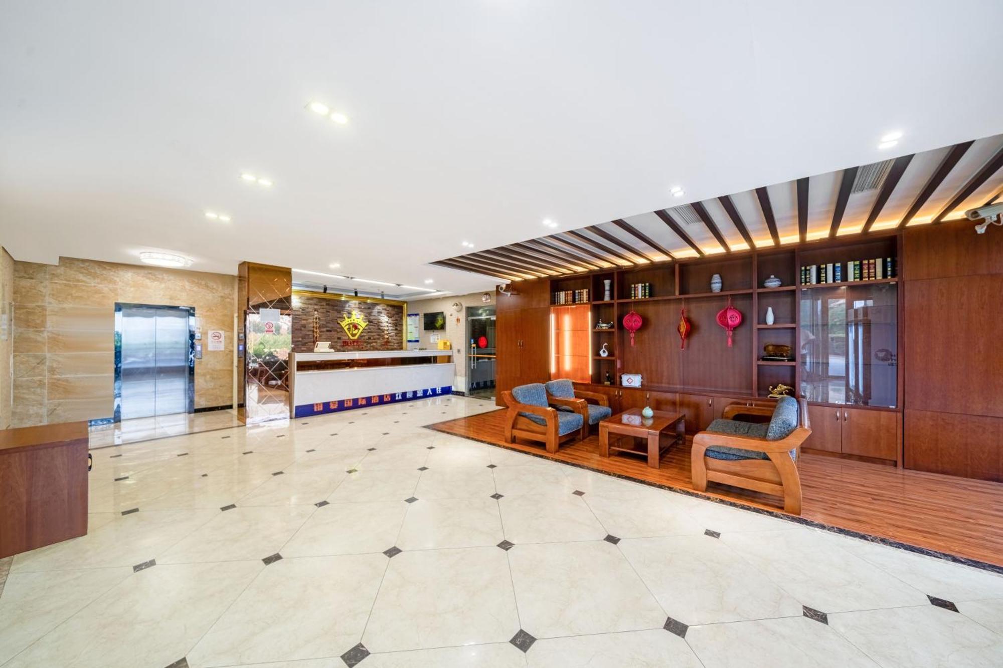 Hotel Bo Ai International Pudong Airport Branch-provide Shuttle Services To Pudong Airport And Disneyland 2*