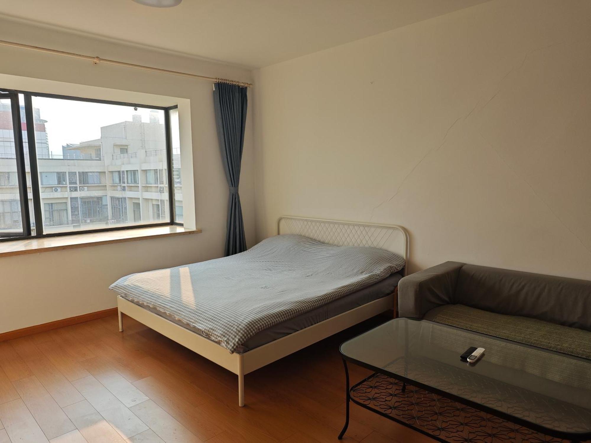 Inestin Xinjinqiao Road 4*