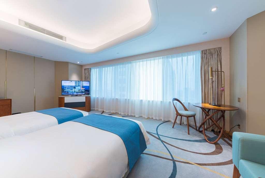 Hotel Howard Johnson Wyndham Leonora Plzaz 3*