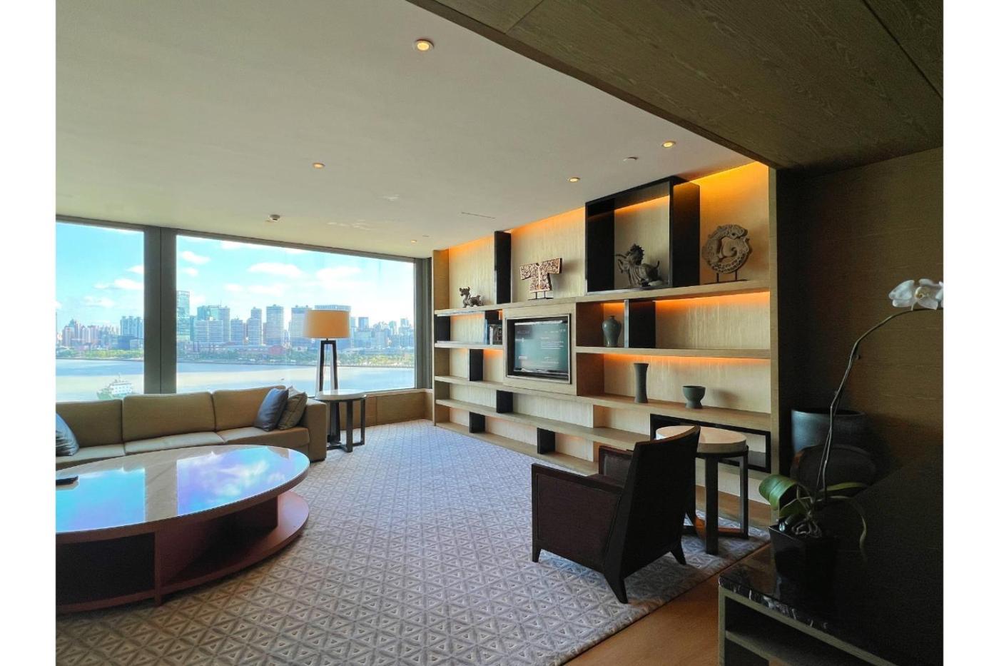 Banyantree Shanghai On The Bund - Tales Rooftop Bar Boasts A Jaw-Dropping Panoramic Vista