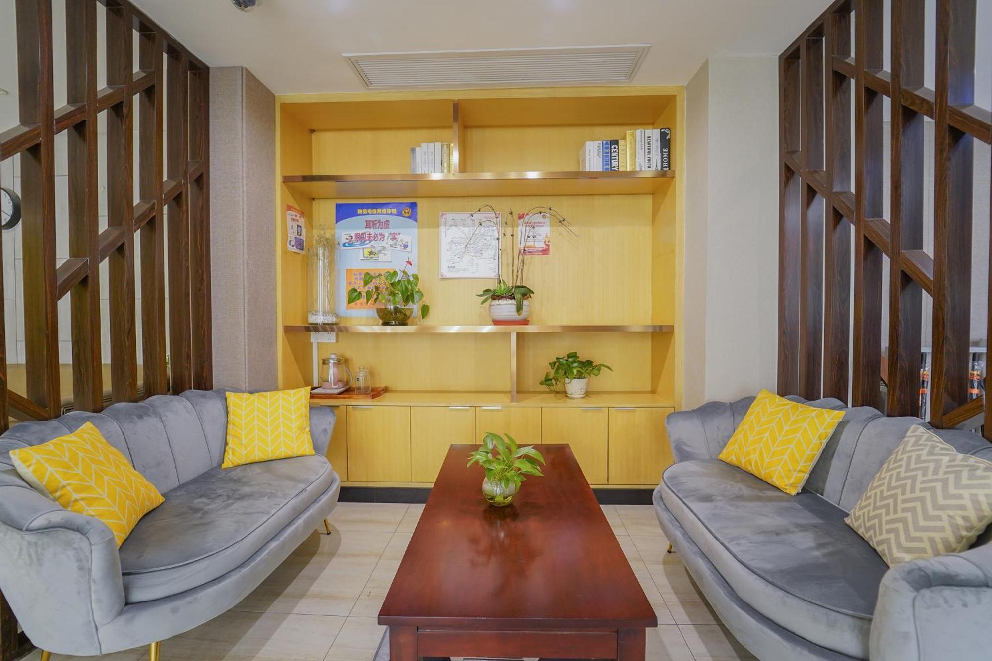 Dihang Boutique Pudong Airport Branch - Provides Shuttle Service To Pudong Airport And Disneyland 3*