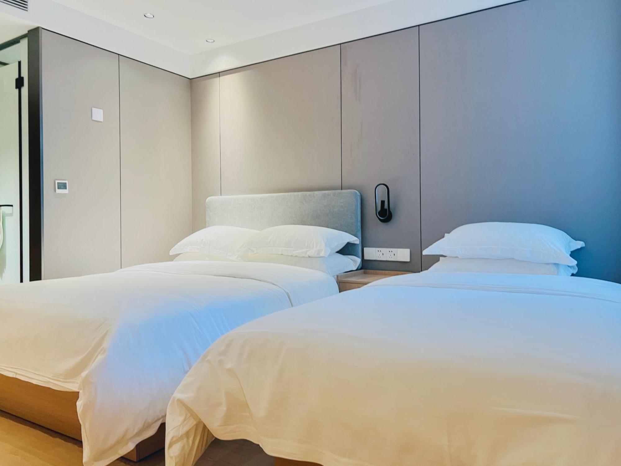 Dayin Garden -near People's Square & Nanjing Road-large Social Area -bar -cafe -gym -free Laundry Luggage Storage -24h Front Desk-english Service Otel Şanghay