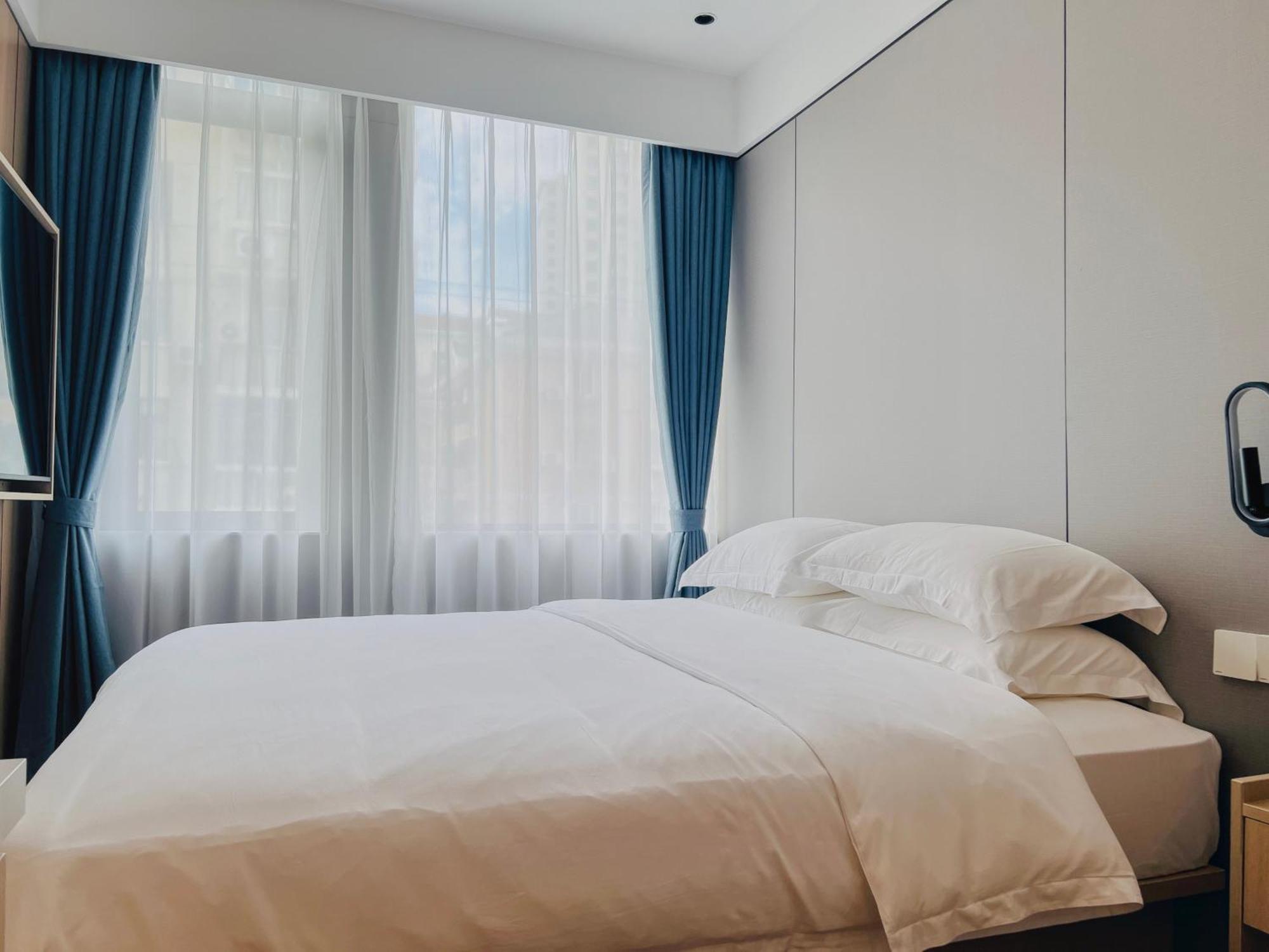 Otel Dayin Garden -near People's Square & Nanjing Road-large Social Area -bar -cafe -gym -free Laundry Luggage Storage -24h Front Desk-english Service Şanghay