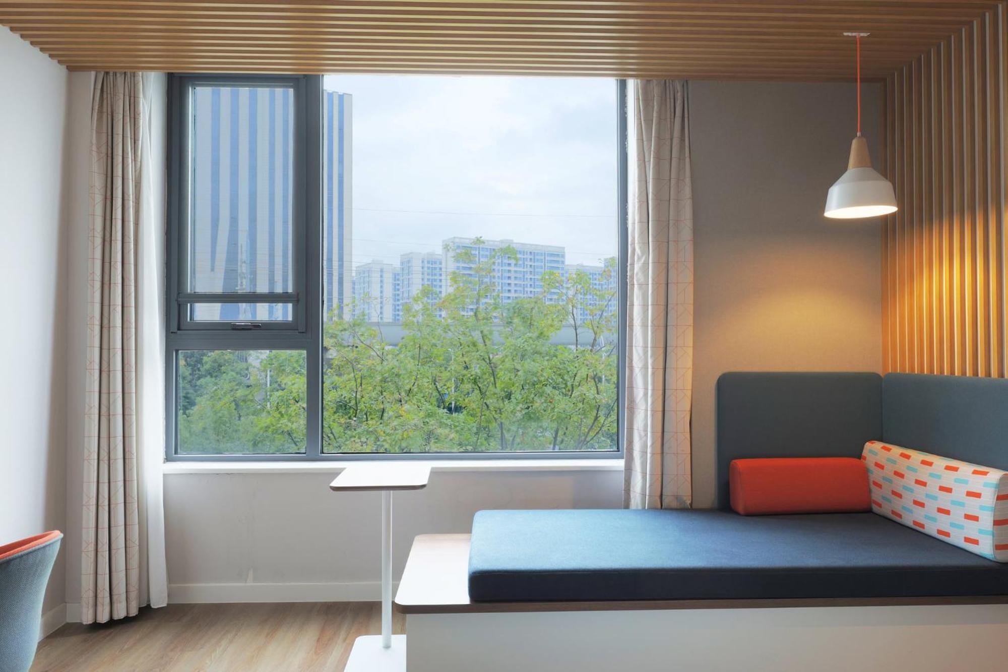 Express Kangqiao By Ihg Hotel Shanghai