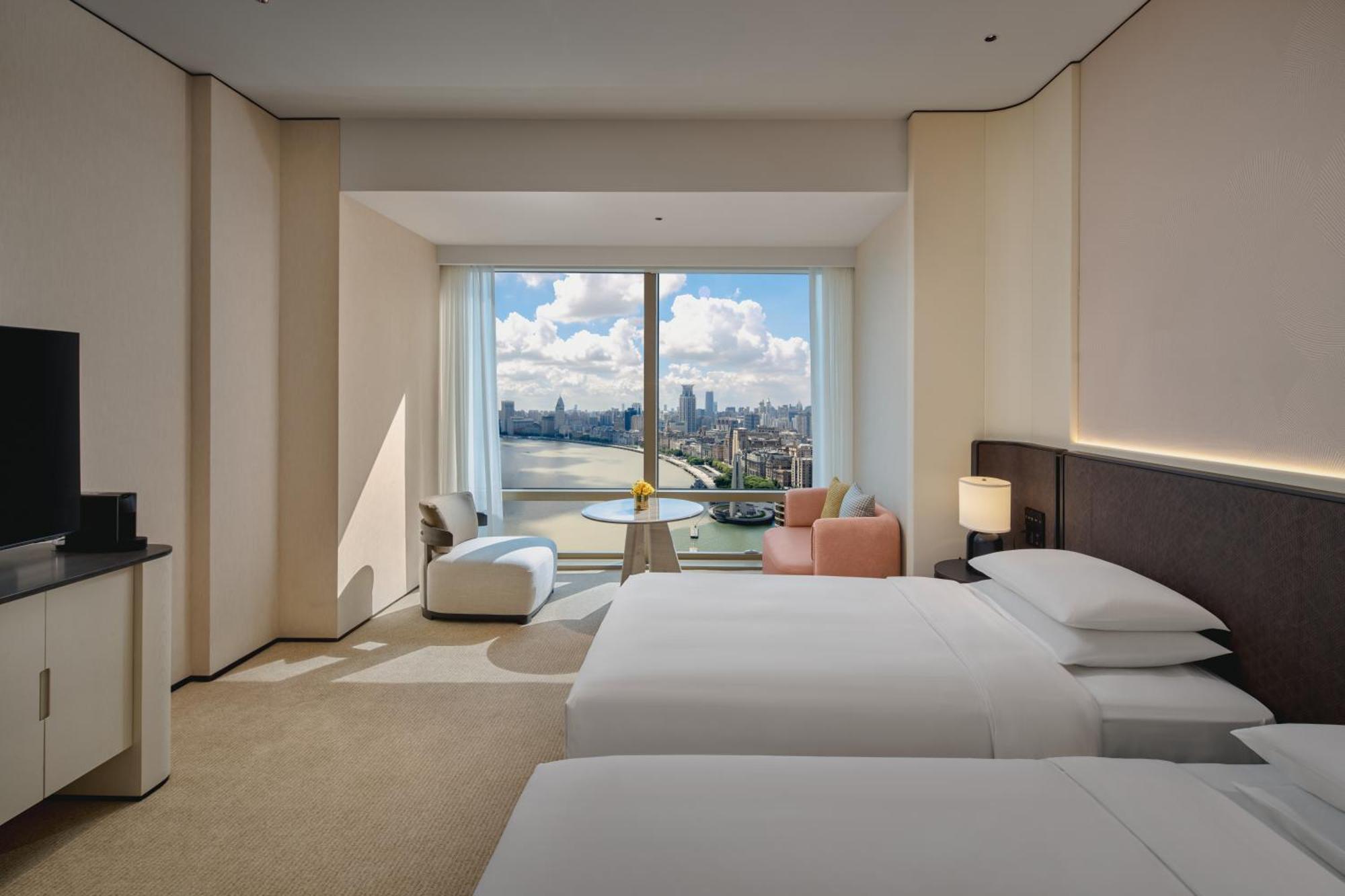 Hyatt On The Bund - A Grand Hyatt Hotel, Centrally Located At Huangpu River Banks In Downtown