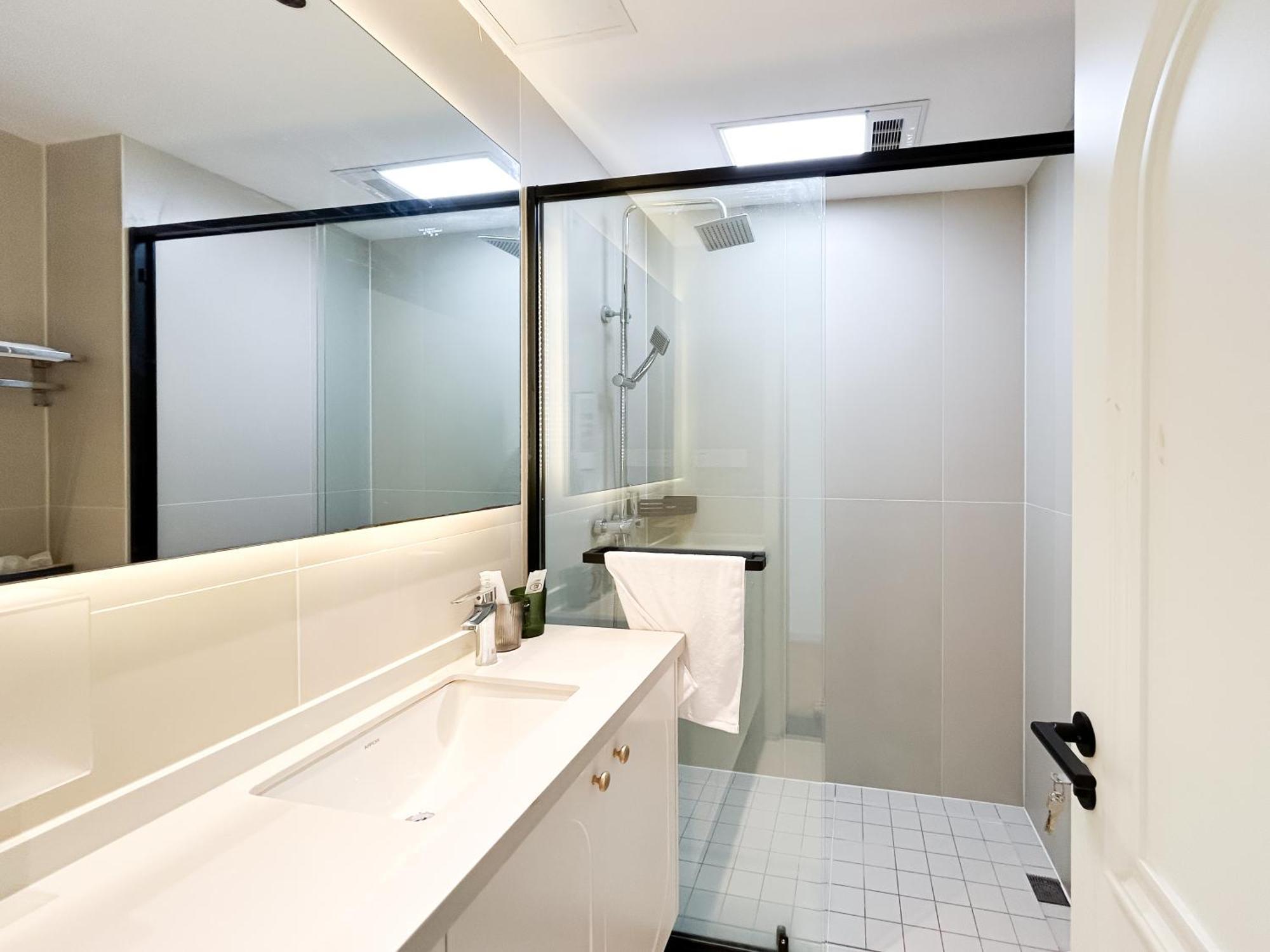 Eastern Hub - Bund Branch Premium 3-bedroom With Bund View * Shanghai