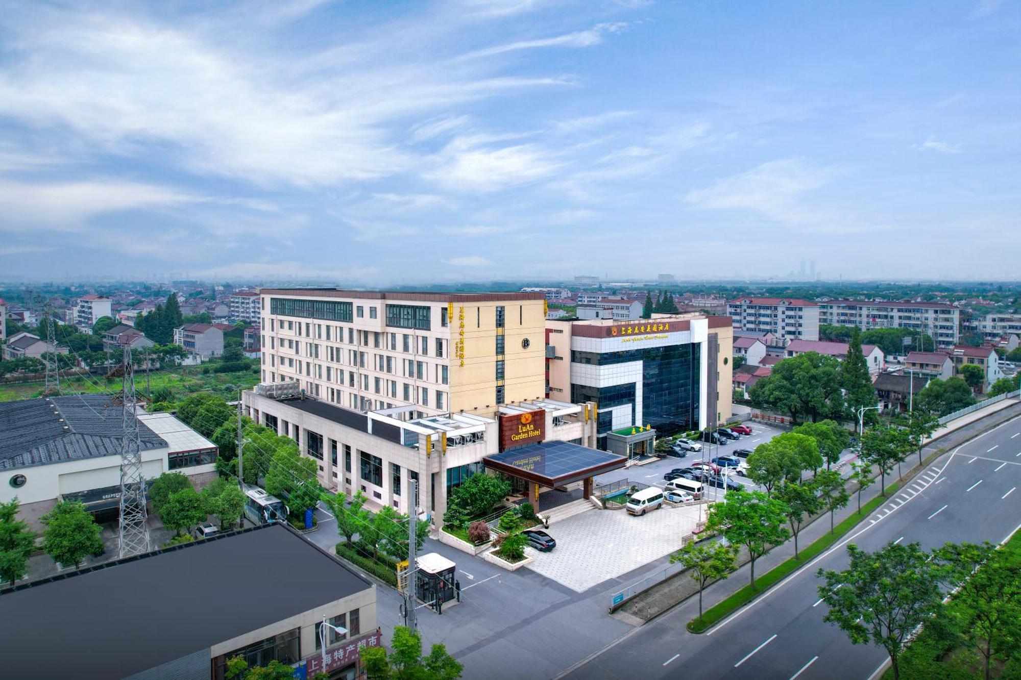 Luan Garden Hotel 4*