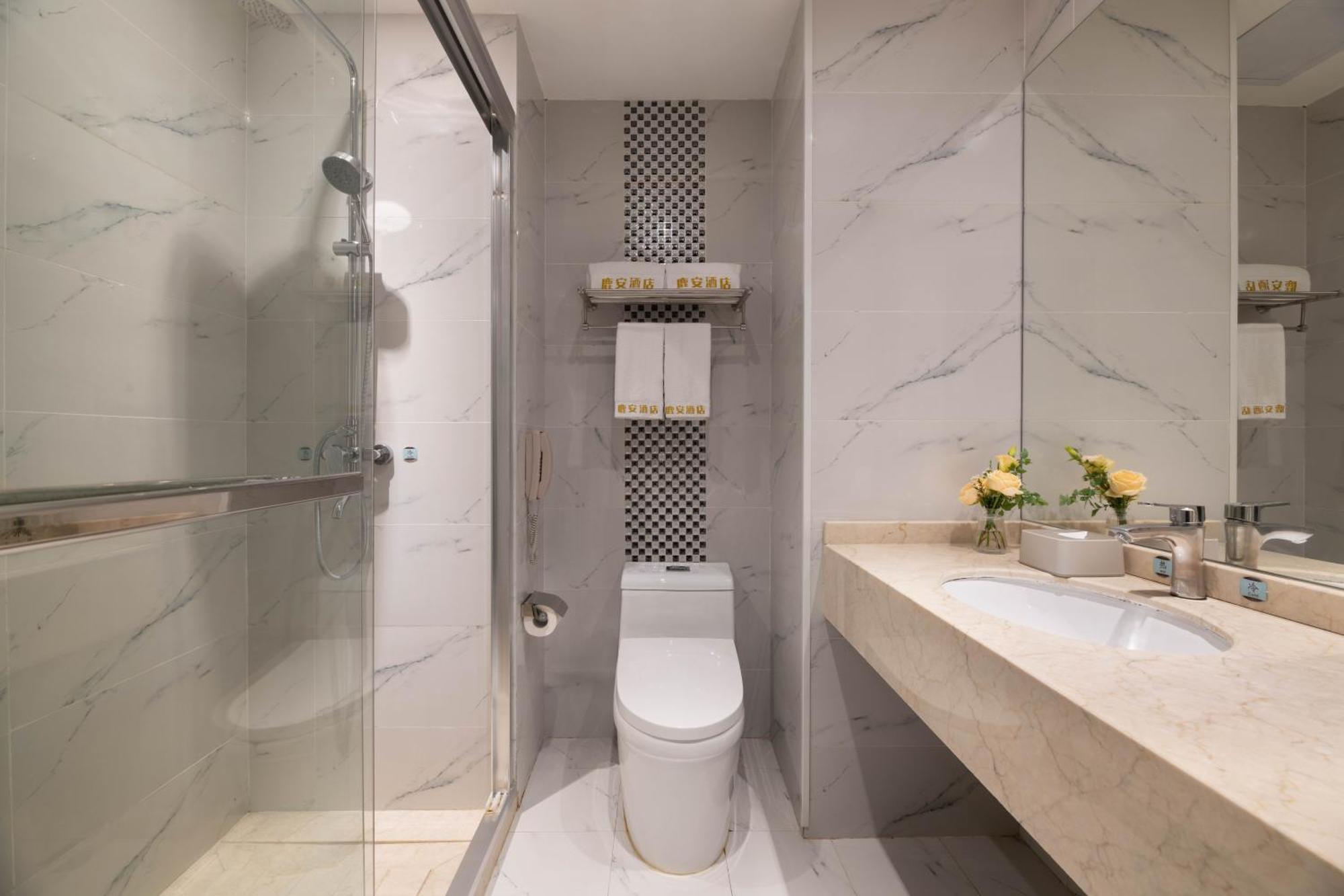 Hotel Luan Garden 4*