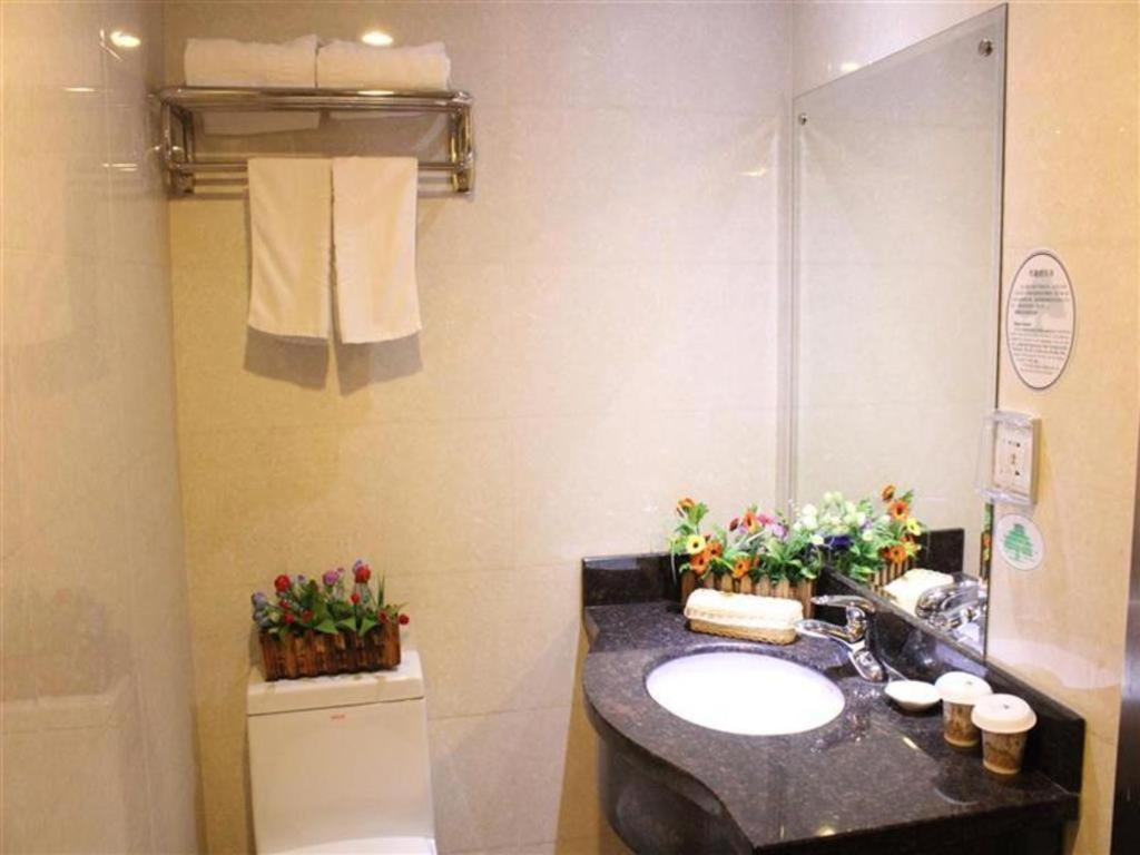 Hotel Greentree Caoan Road Textile Express