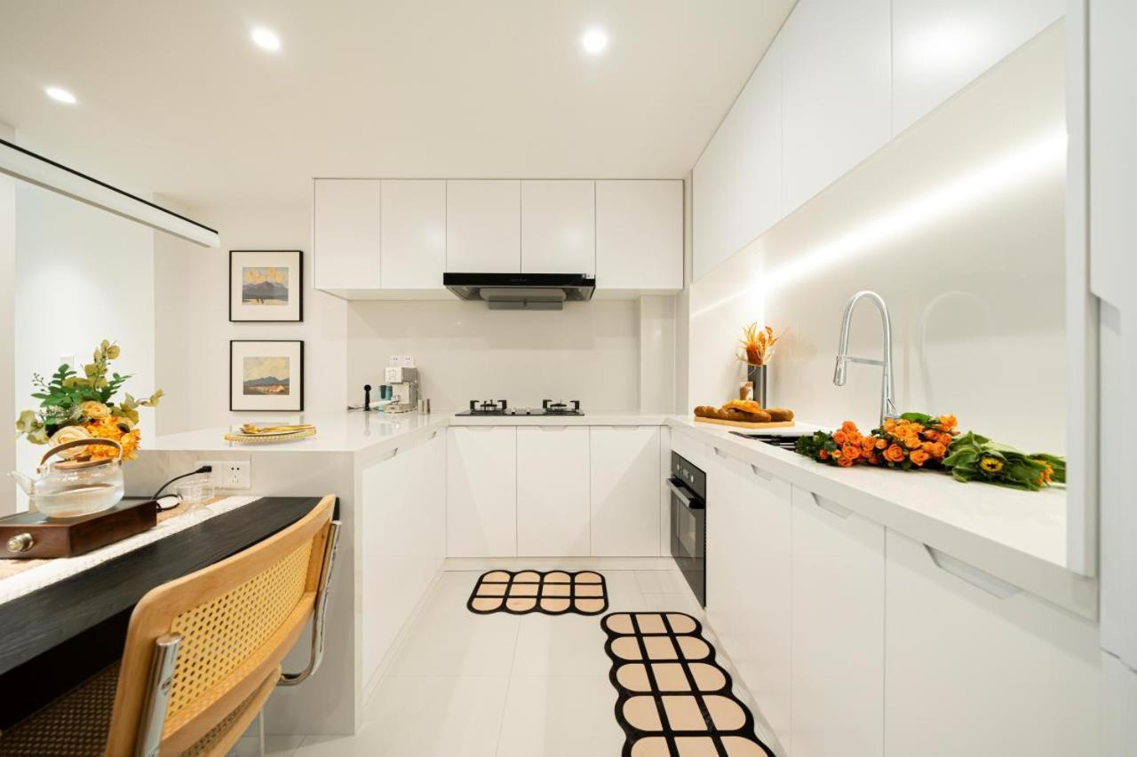 Eastern Hub - Bund Branch Xujiahui Garden 2 Bedrooms Near Jinan Tempel Apartment *