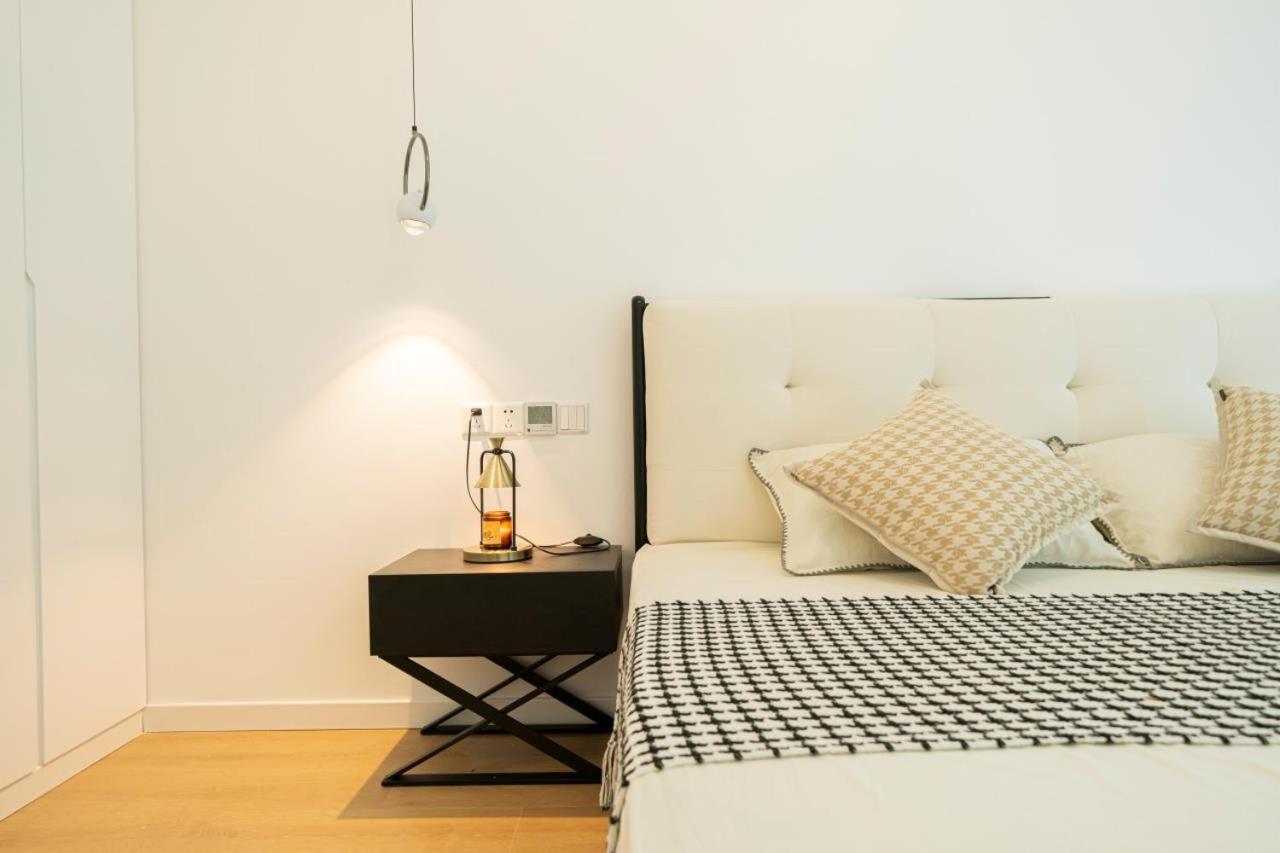 Eastern Hub - Bund Branch Xujiahui Garden 2 Bedrooms Near Jinan Tempel * Shanghai