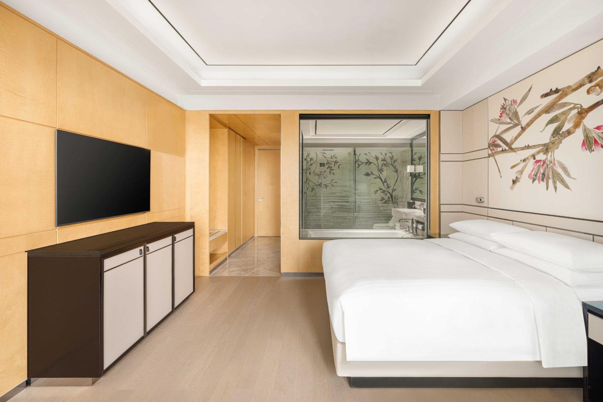 Marriott Parkview Hotel 5*
