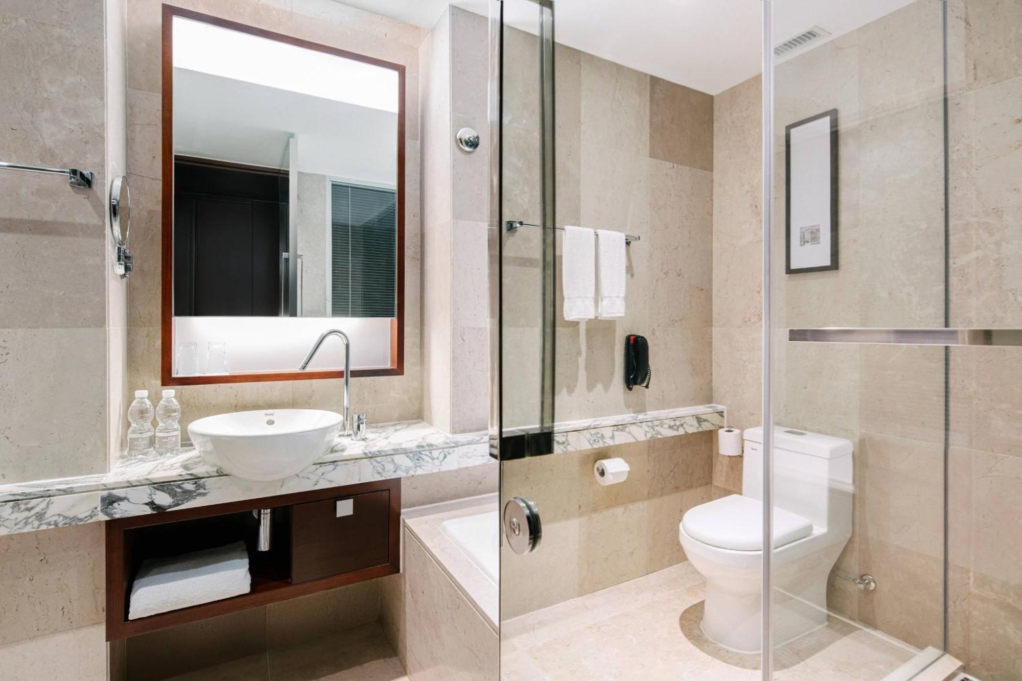 Renaissance Zhongshan Park Khách sạn 5*