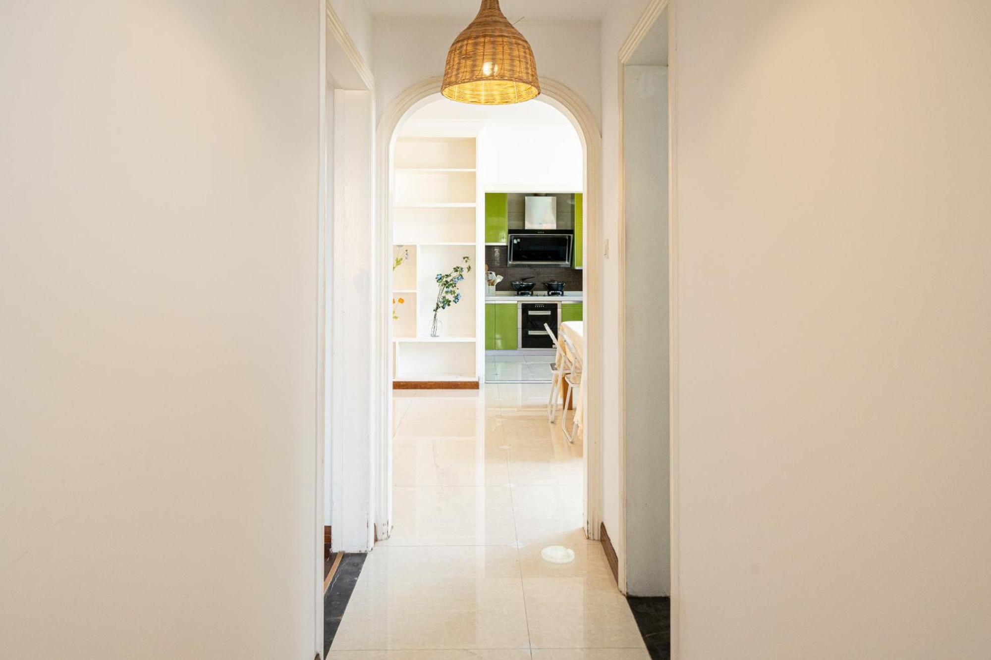 Zhiyuan-3 Bedrooms 1 Bathroom,near People's Square