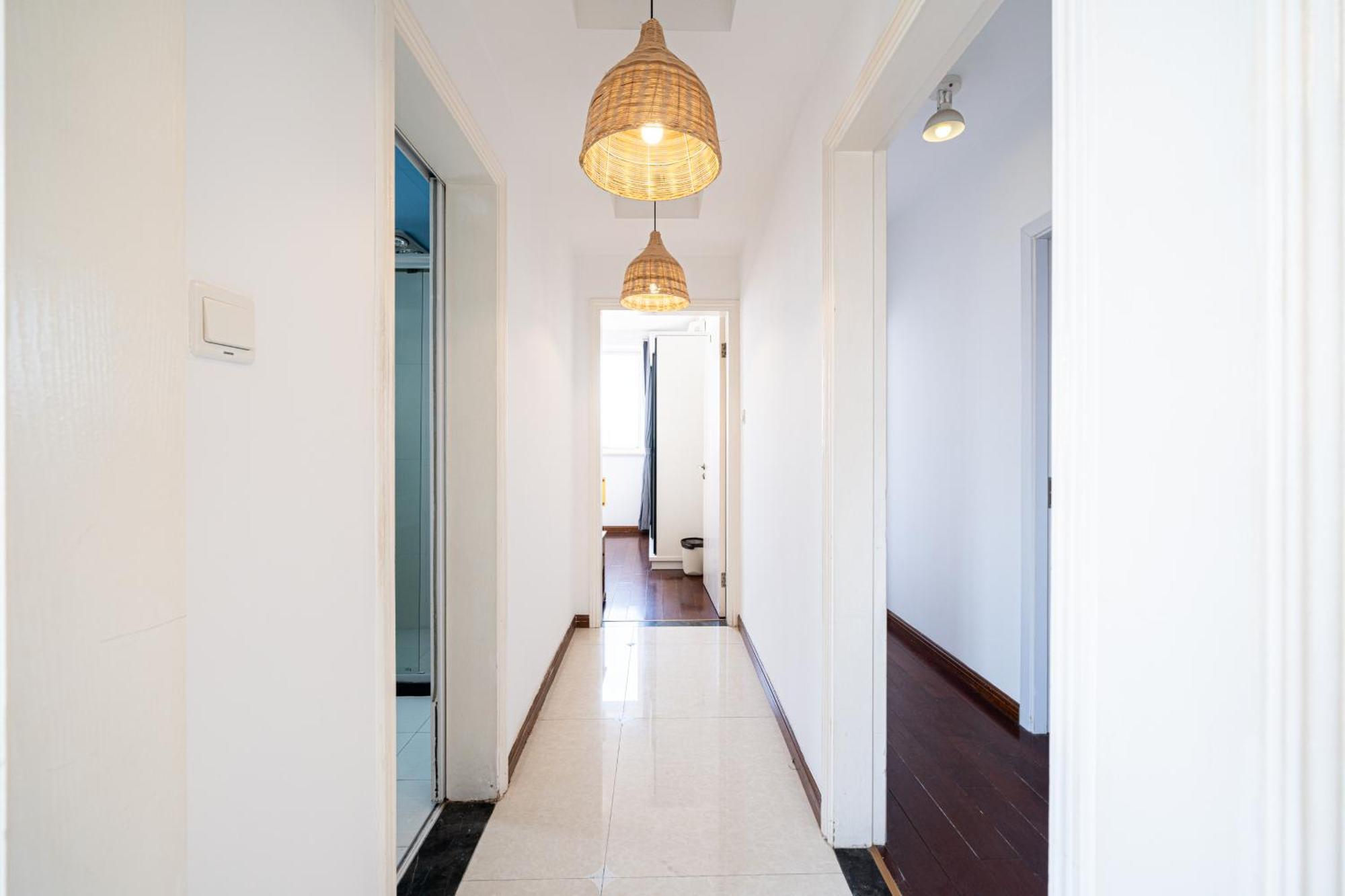 Zhiyuan-3 Bedrooms 1 Bathroom,near People's Square Apartment Shanghai