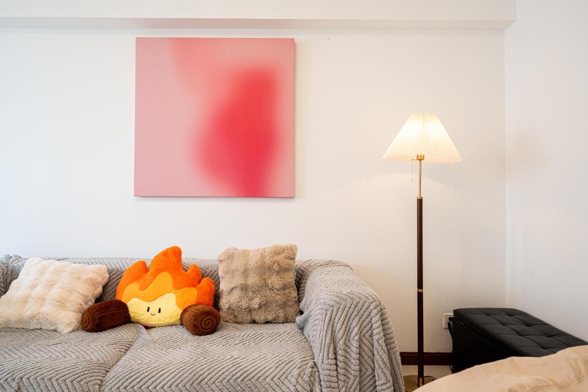 Zhiyuan-3 Bedrooms 1 Bathroom,near People's Square Apartment Shanghai