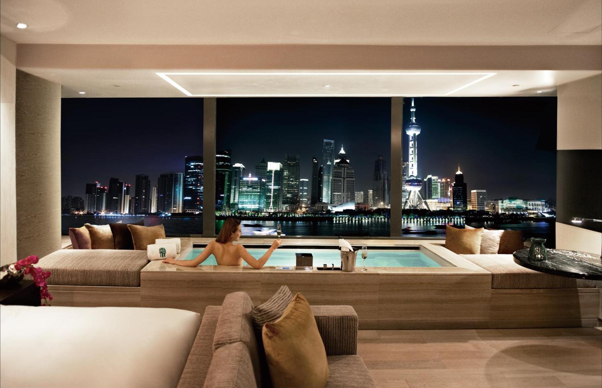 Hotel Banyantree Shanghai On The Bund - Tales Rooftop Bar Boasts A Jaw-Dropping Panoramic Vista