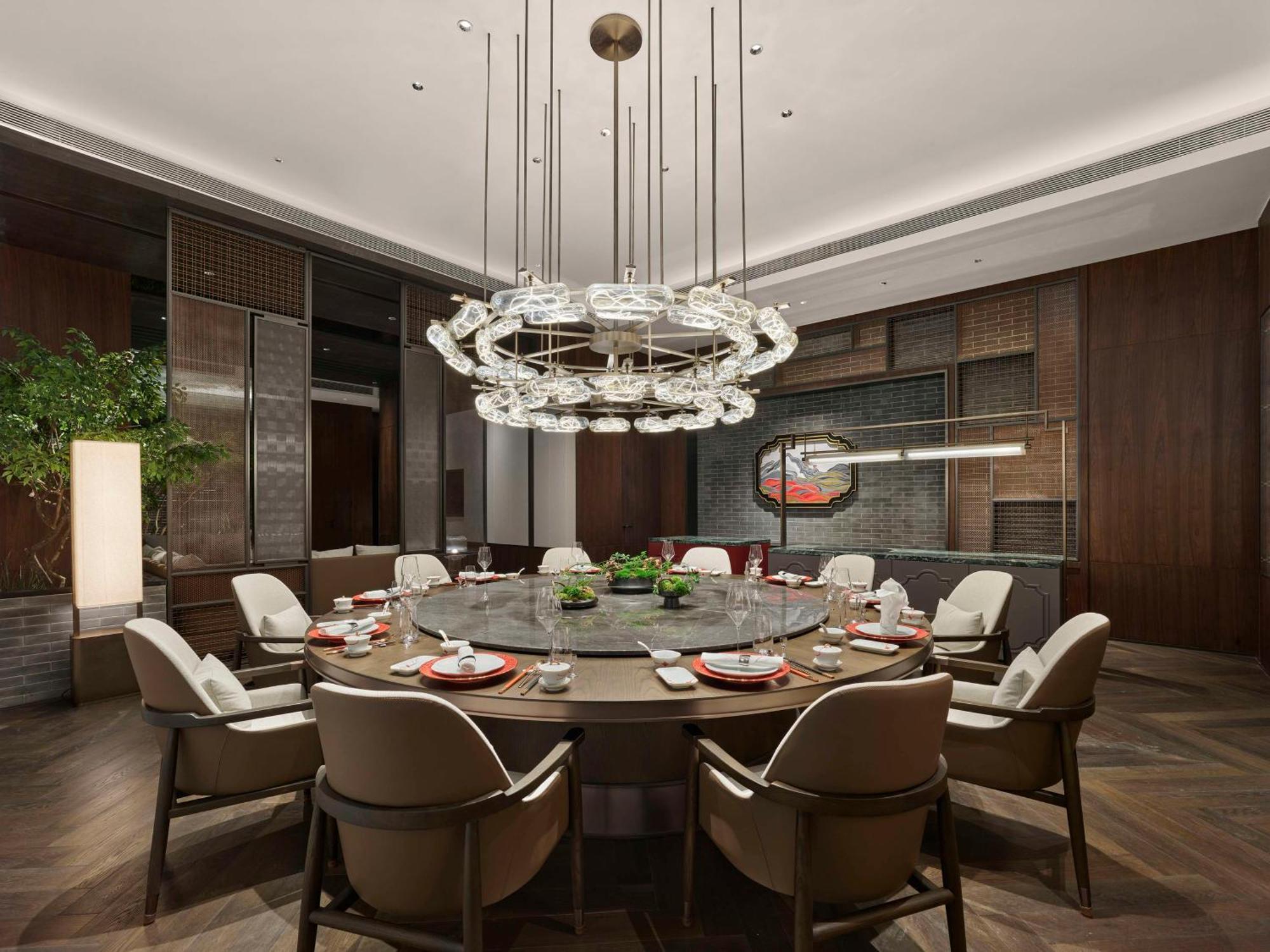 Hilton Hongqiao International Airport Hotel