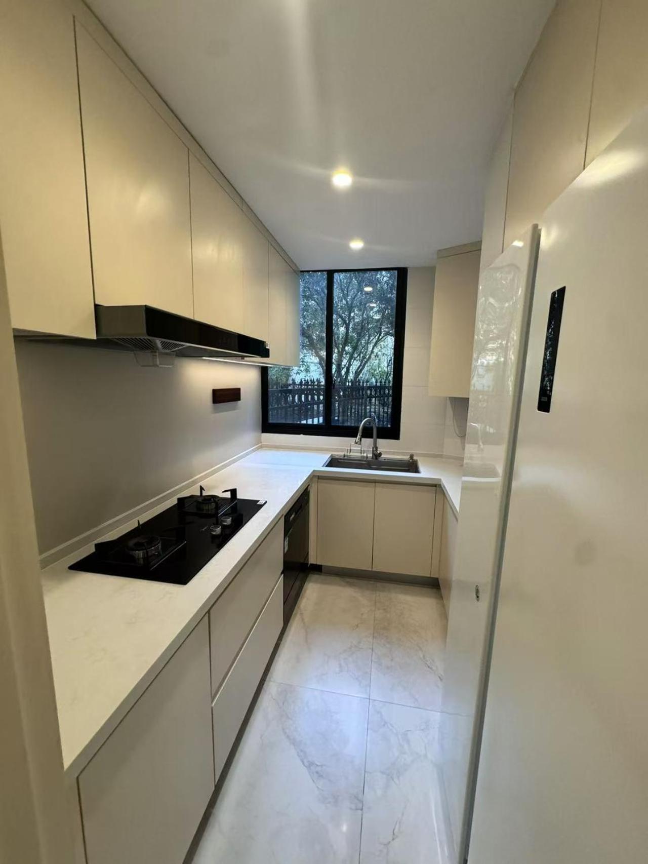 Deluxe Three Bedroom Shanghai