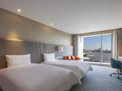 Hotel The Panorama On The Bund 4*