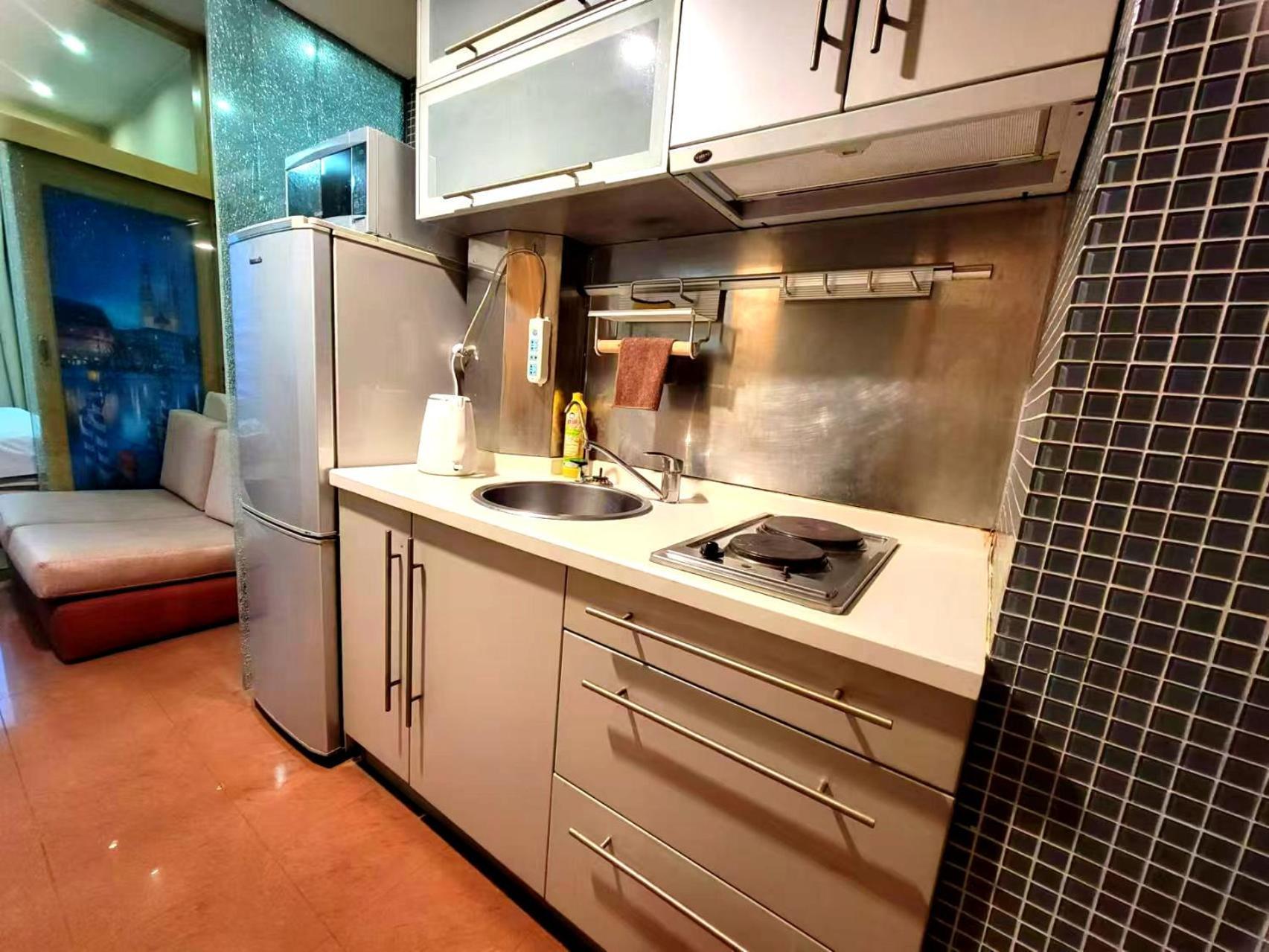 Xinshikong Apartments- Abest Zhongshan Park No.1